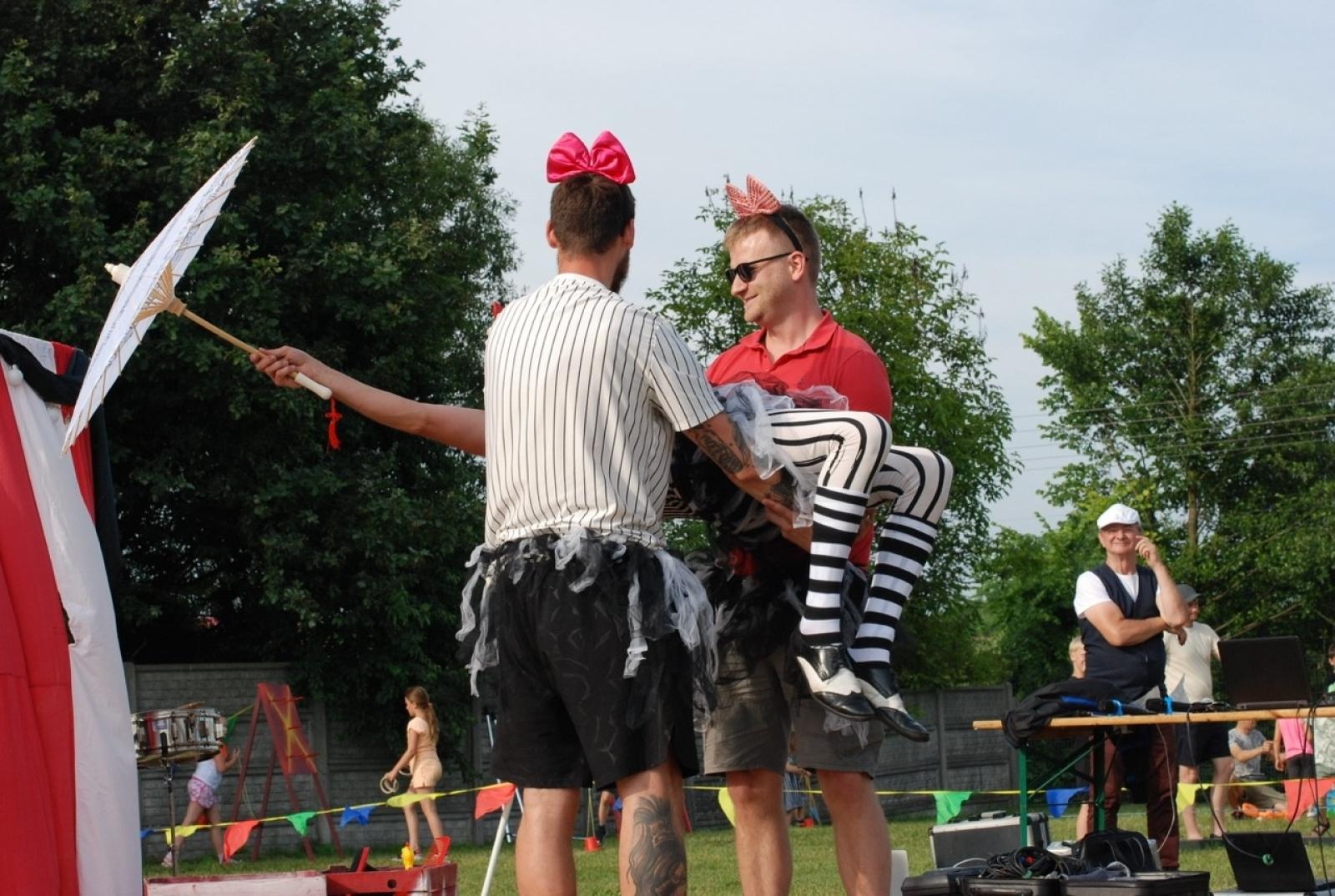 Zdjęcie w galerii na portalu naszraciborz.pl: Moc radości na pikniku z okazji Dnia Dziecka w Nędzy [FOTO] wiadomości z regionu