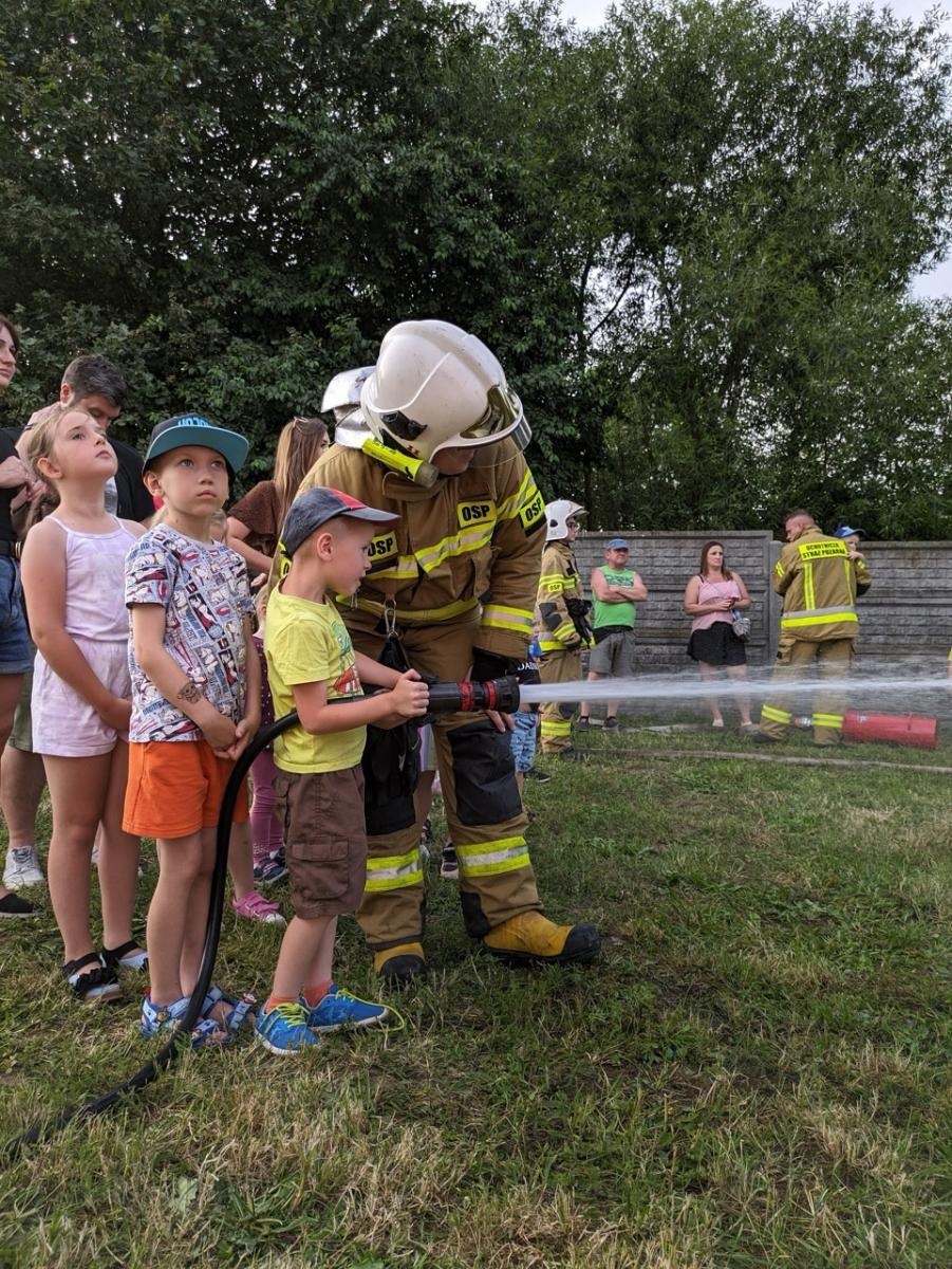 Zdjęcie w galerii na portalu naszraciborz.pl: Moc radości na pikniku z okazji Dnia Dziecka w Nędzy [FOTO] wiadomości z regionu