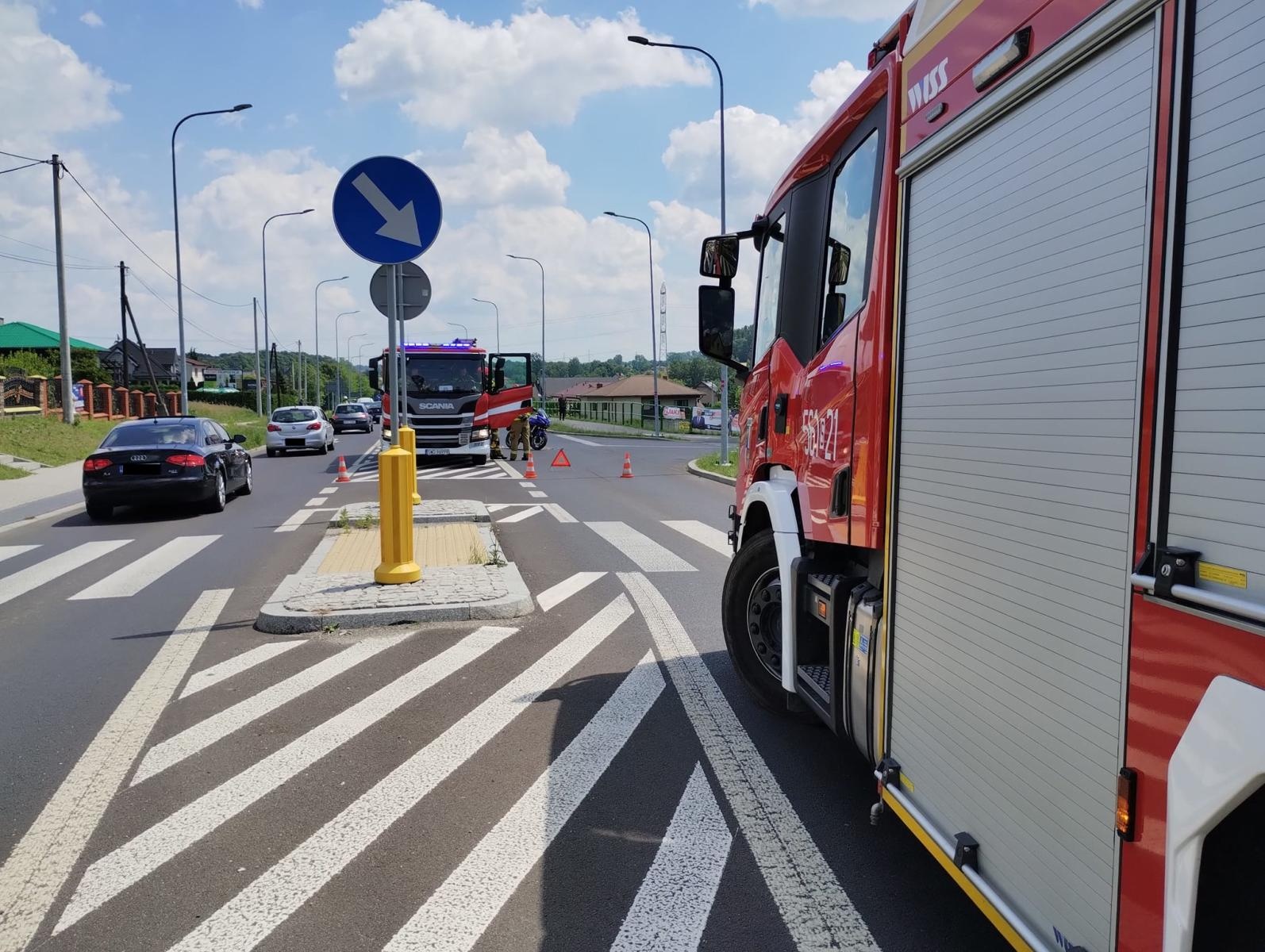 Zdjęcie w galerii na portalu naszraciborz.pl: Opel uderzył w motocykl na Rybnickiej w Rzuchowie wiadomości z regionu