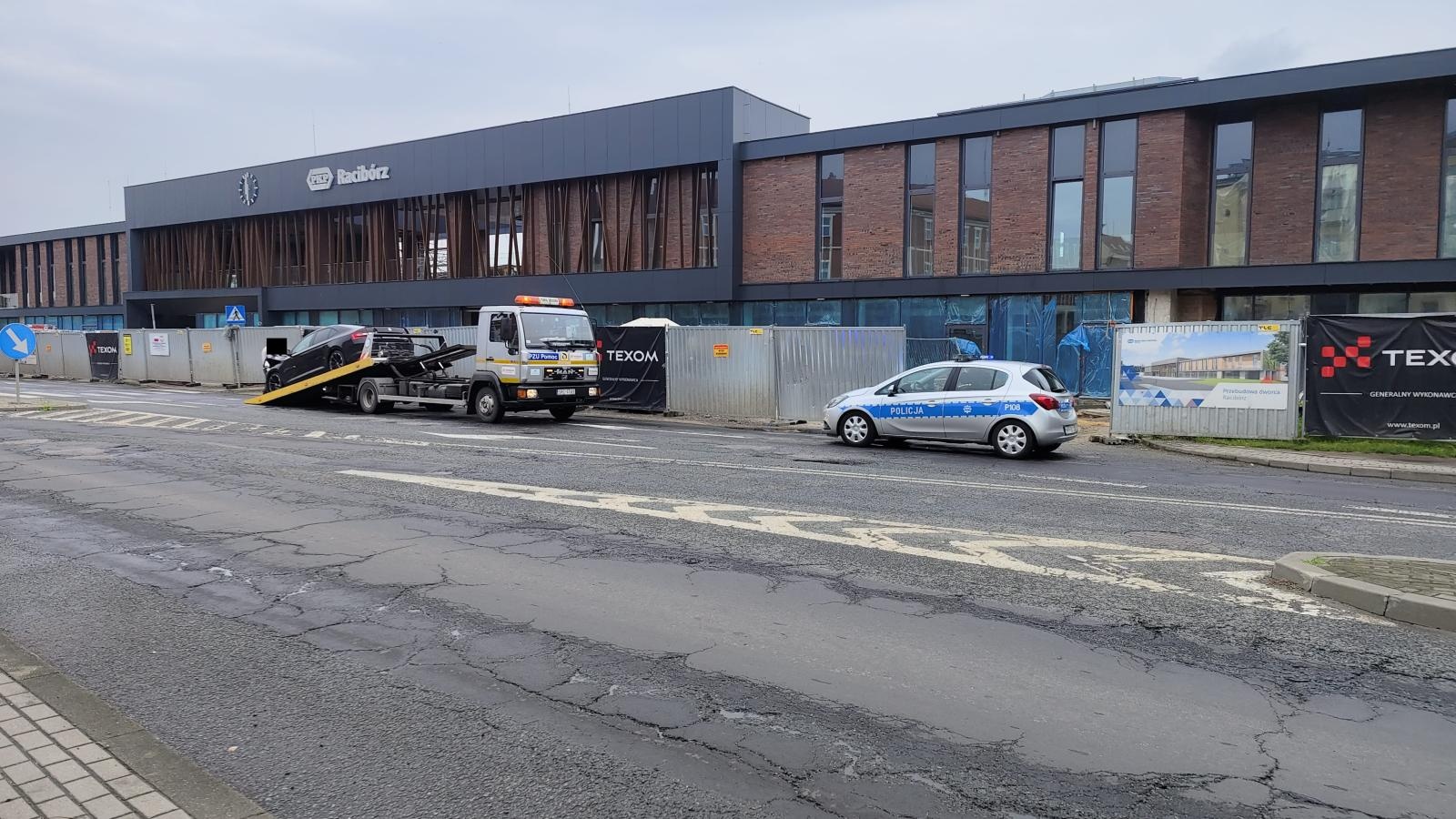 Zdjęcie w galerii na portalu naszraciborz.pl: Skoda wjechała w tył forda. Sprawa trafi do sądu [FOTO] wiadomości z regionu