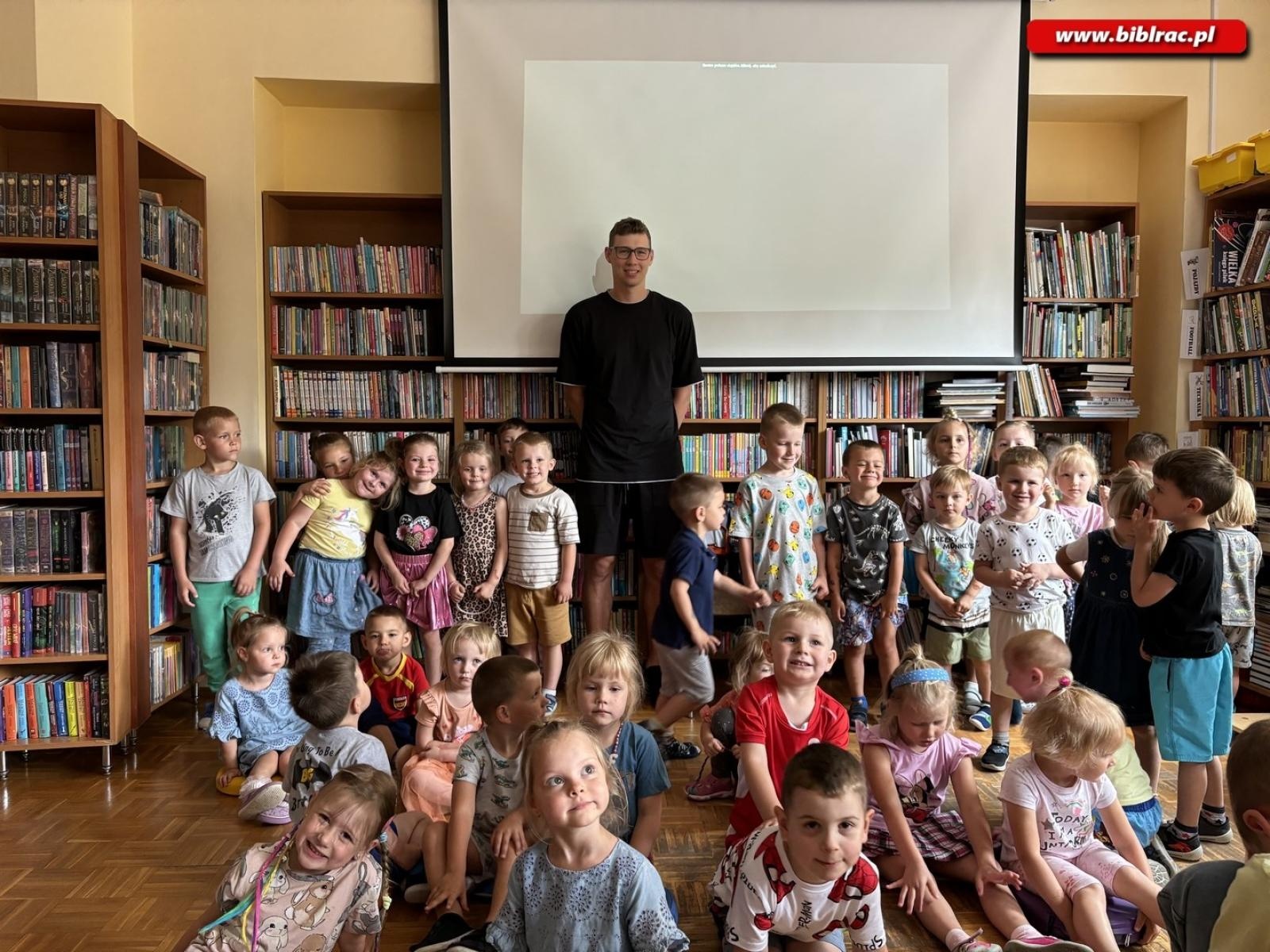 Zdjęcie w galerii na portalu naszraciborz.pl: Porozmawiajmy o książkach, Tygrysie! – relacja z Tygodnia Czytania Dzieciom wiadomości z regionu