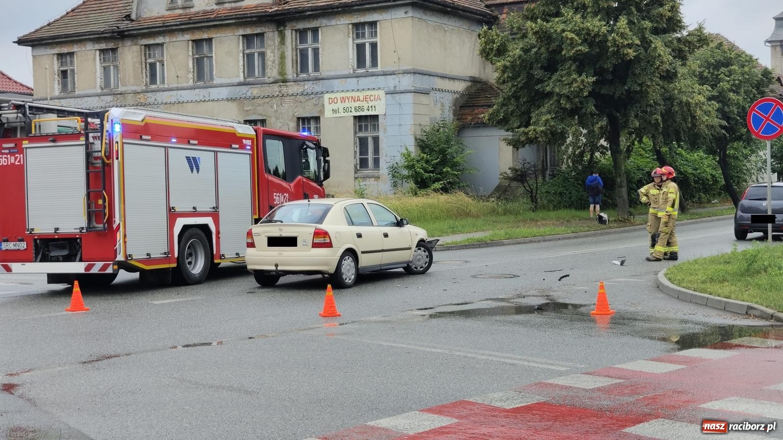 Zdjęcie w galerii na portalu naszraciborz.pl: Opel i BWM zderzyły się na skrzyżowaniu Kościuszki-Eichendorffa [FOTO] wiadomości z regionu