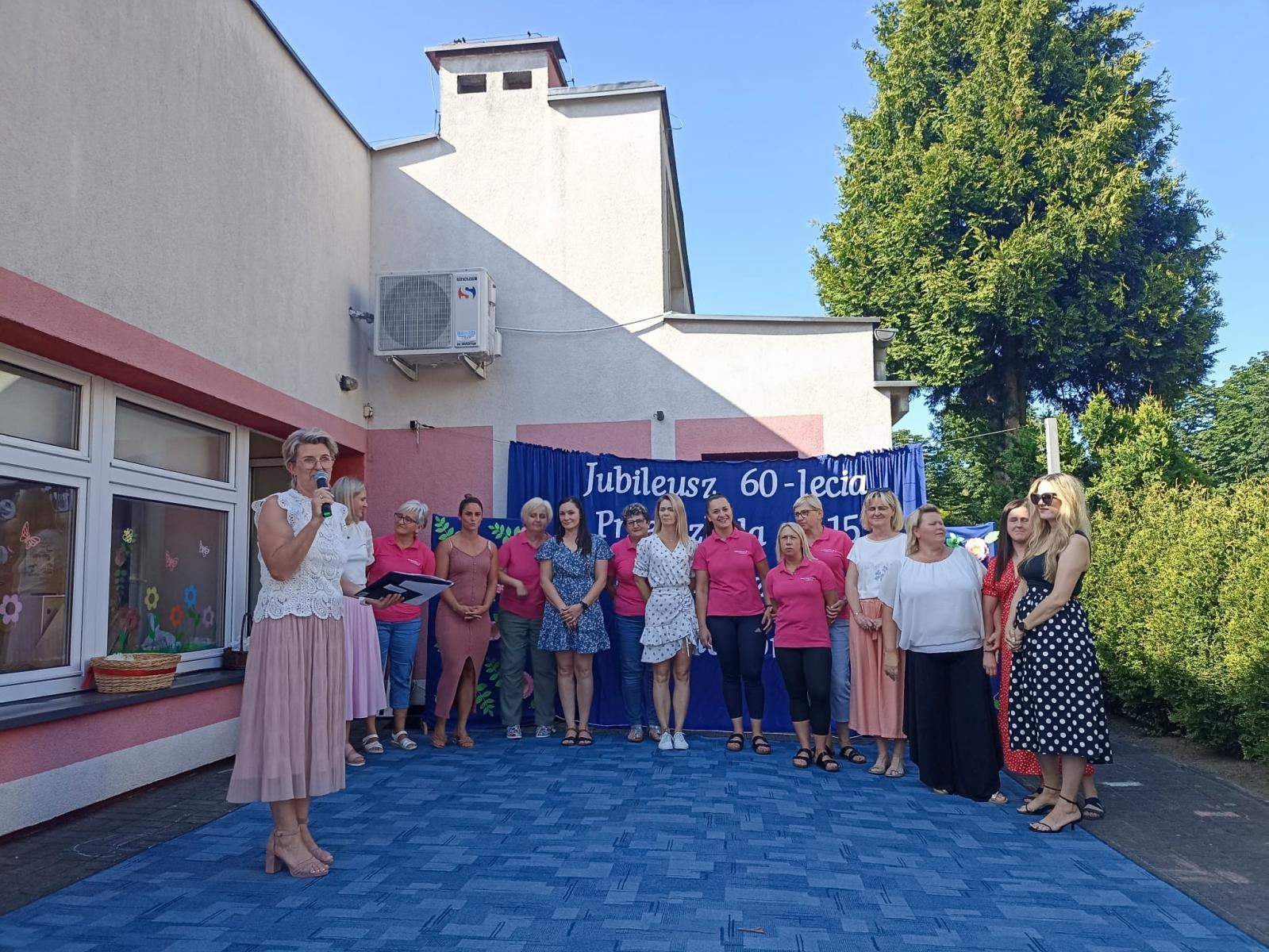 Zdjęcie w galerii na portalu naszraciborz.pl: Festyn rodzinny w Przedszkolu nr 15 w Raciborzu wiadomości z regionu