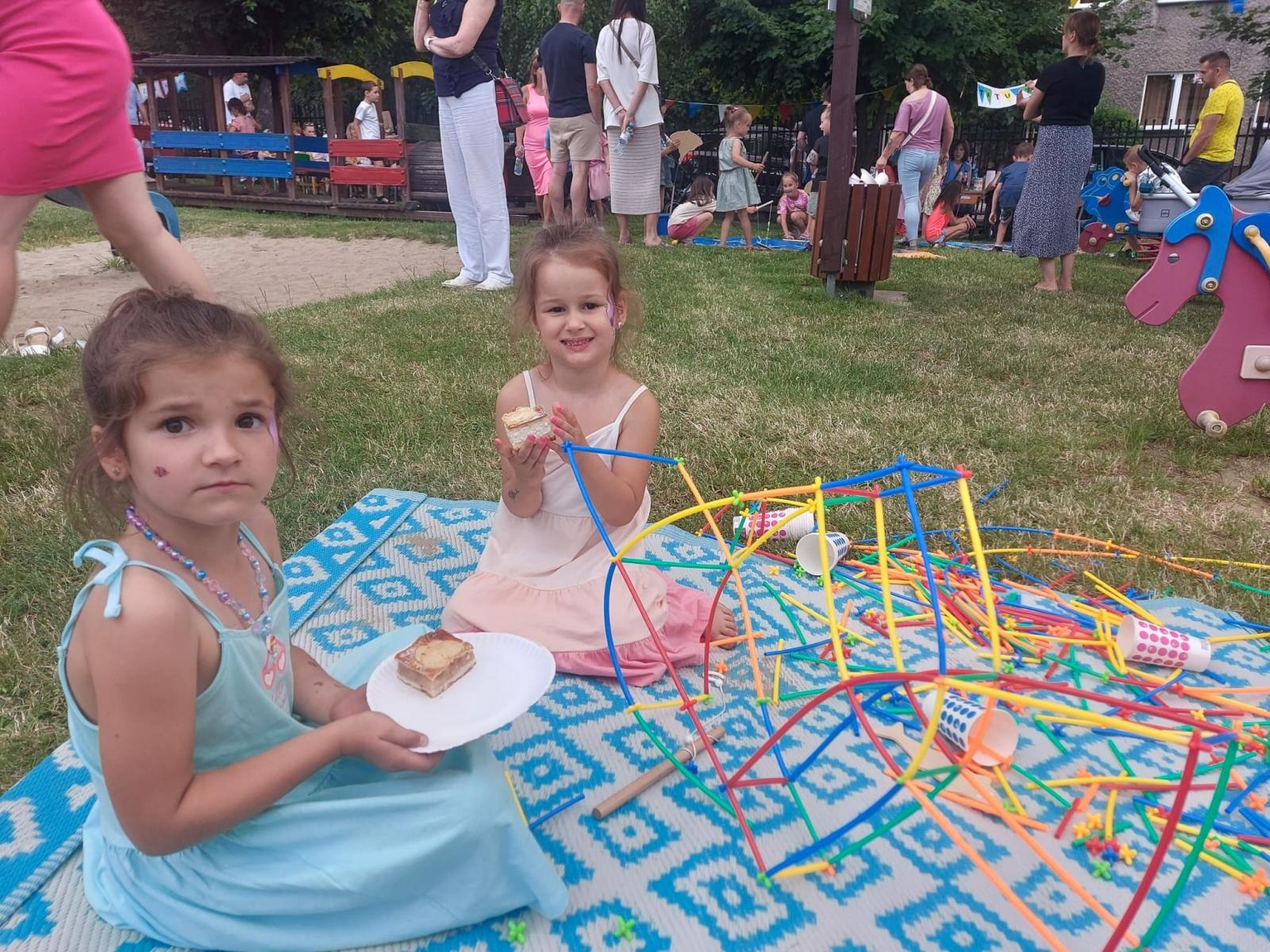 Zdjęcie w galerii na portalu naszraciborz.pl: Festyn rodzinny w Przedszkolu nr 15 w Raciborzu wiadomości z regionu