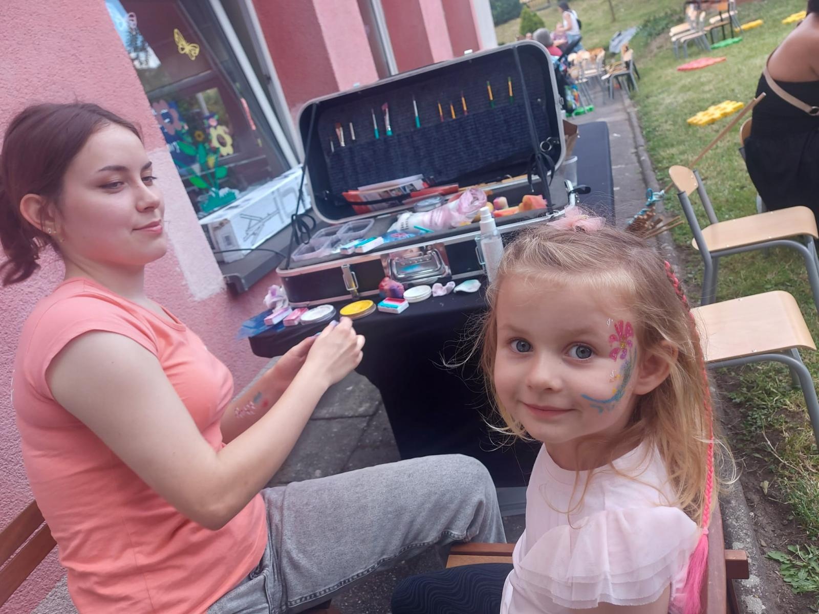 Zdjęcie w galerii na portalu naszraciborz.pl: Festyn rodzinny w Przedszkolu nr 15 w Raciborzu wiadomości z regionu