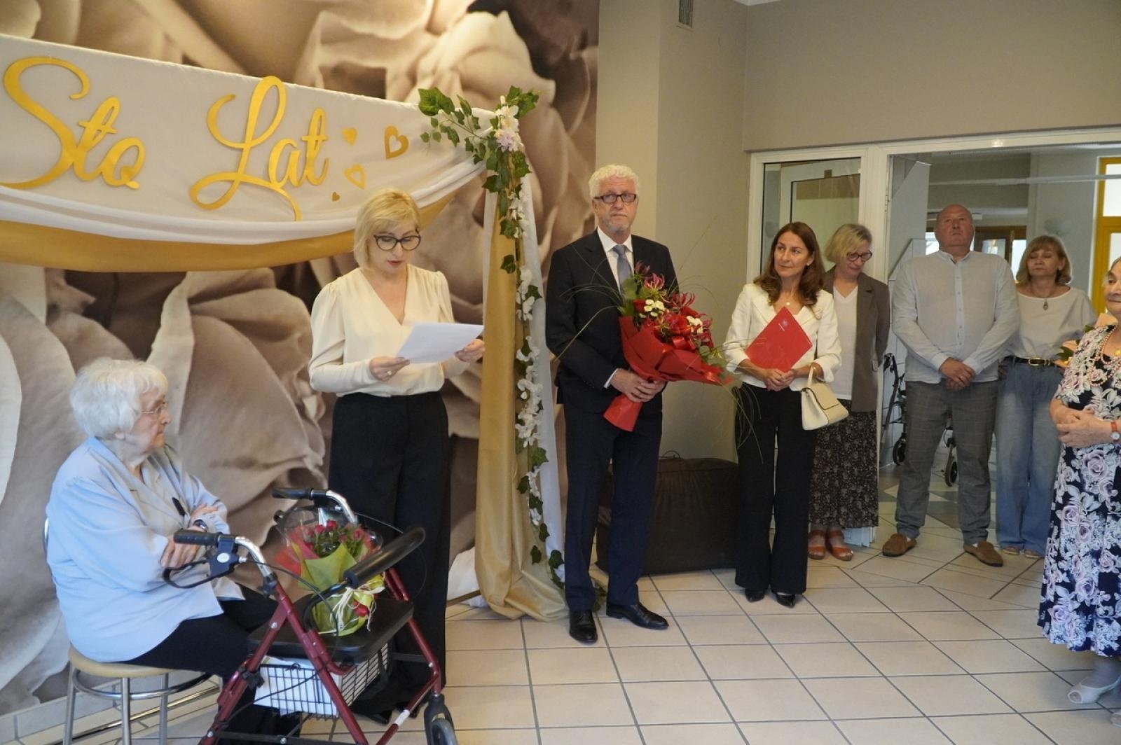 Zdjęcie w galerii na portalu naszraciborz.pl: Maria Obuchowska ukończyła sto lat. Obsługiwała sekretariat prezydenta wiadomości z regionu