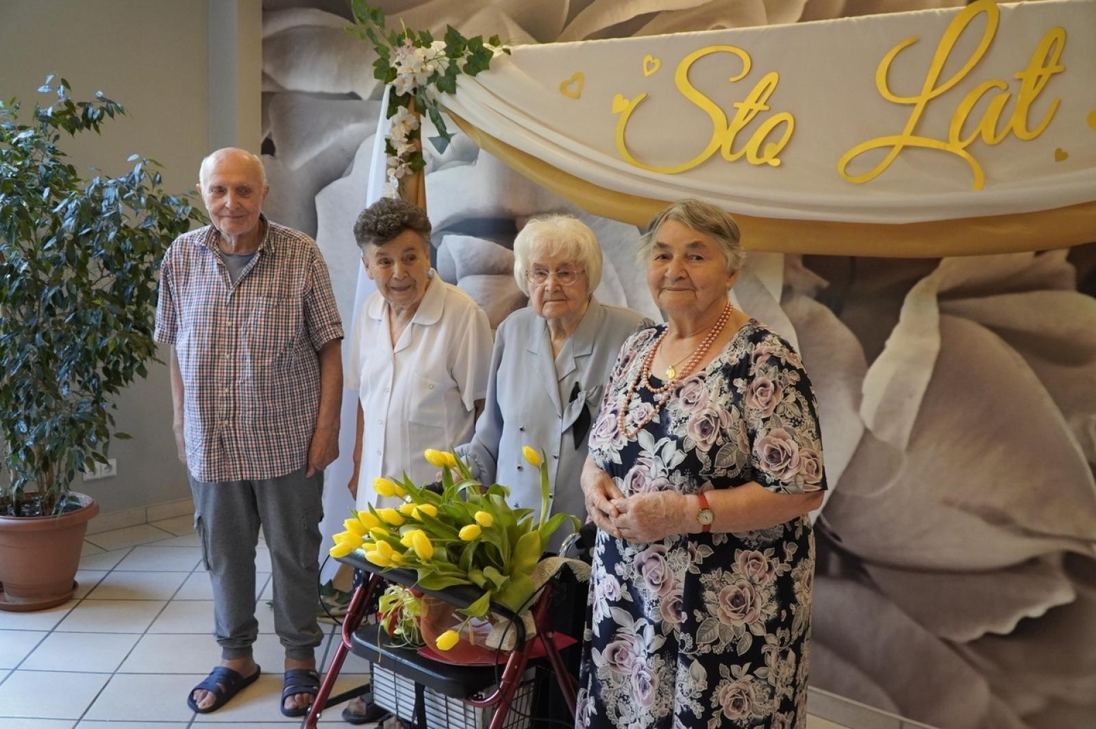 Zdjęcie w galerii na portalu naszraciborz.pl: Maria Obuchowska ukończyła sto lat. Obsługiwała sekretariat prezydenta wiadomości z regionu