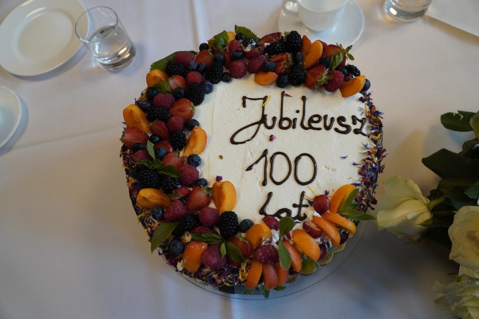 Zdjęcie w galerii na portalu naszraciborz.pl: Maria Obuchowska ukończyła sto lat. Obsługiwała sekretariat prezydenta wiadomości z regionu