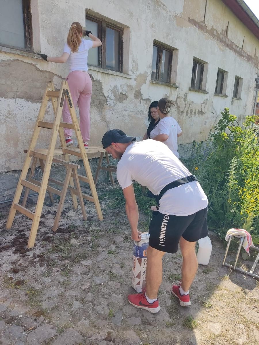 Zdjęcie w galerii na portalu naszraciborz.pl: Studenci Architektury ponownie na warsztatach ArchitEKO w Juchowie wiadomości z regionu