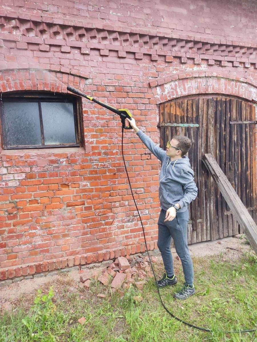 Zdjęcie w galerii na portalu naszraciborz.pl: Studenci Architektury ponownie na warsztatach ArchitEKO w Juchowie wiadomości z regionu