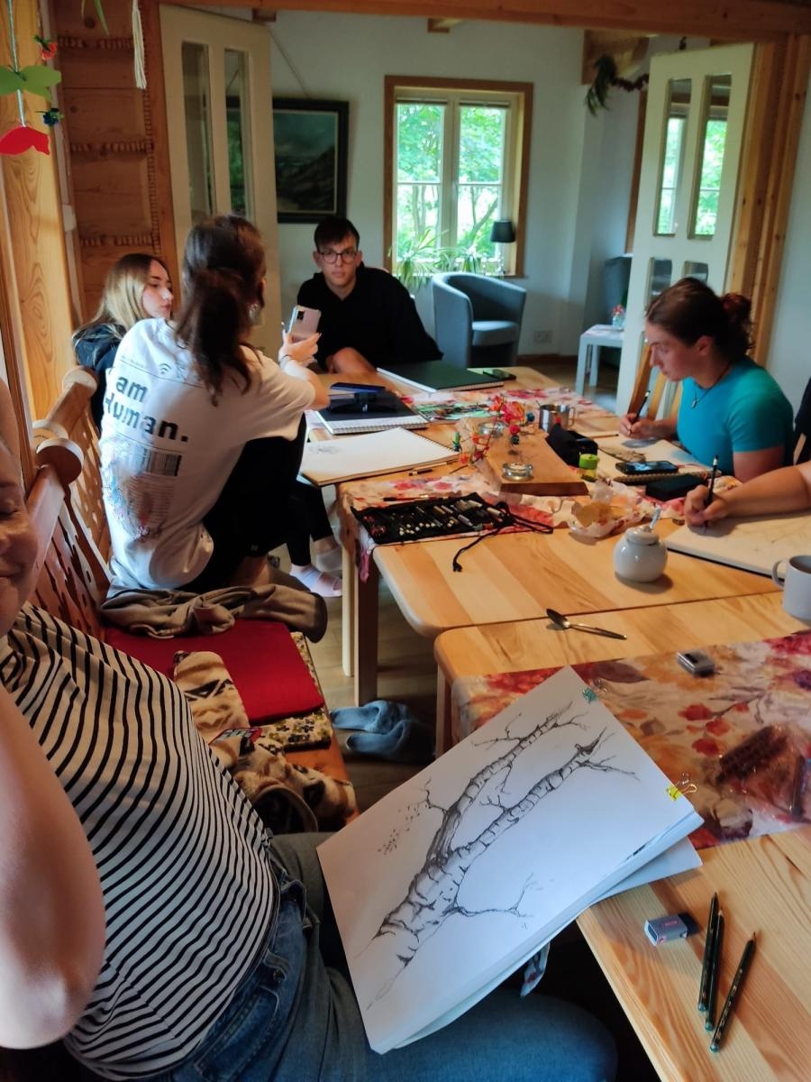 Zdjęcie w galerii na portalu naszraciborz.pl: Studenci Architektury ponownie na warsztatach ArchitEKO w Juchowie wiadomości z regionu