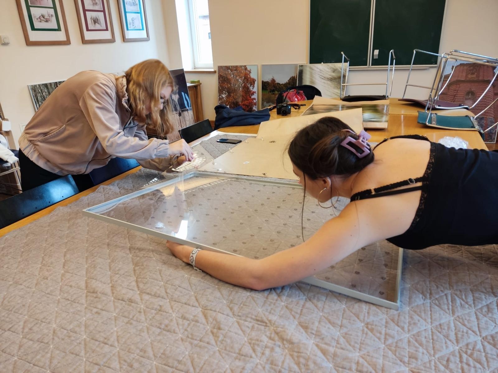 Zdjęcie w galerii na portalu naszraciborz.pl: Studenci Architektury ponownie na warsztatach ArchitEKO w Juchowie wiadomości z regionu