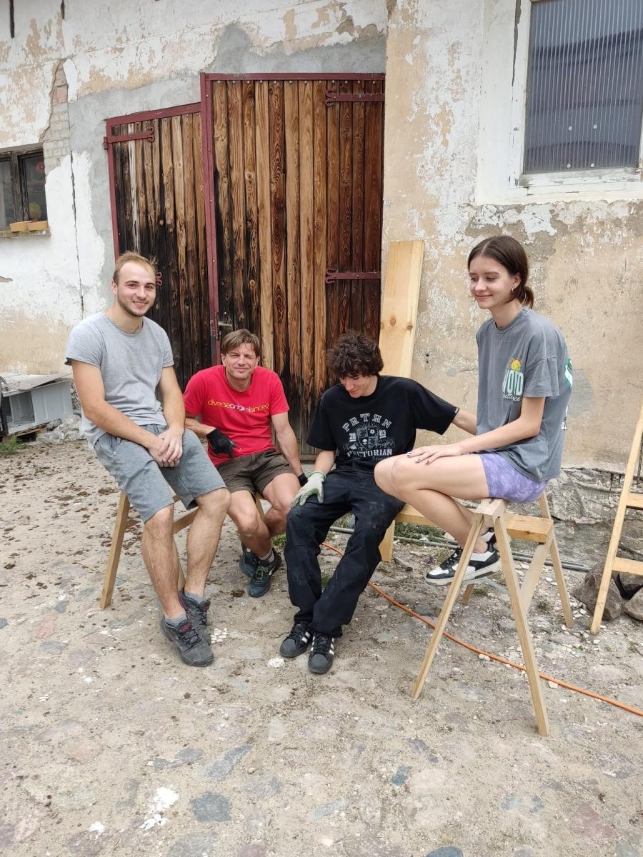 Zdjęcie w galerii na portalu naszraciborz.pl: Studenci Architektury ponownie na warsztatach ArchitEKO w Juchowie wiadomości z regionu