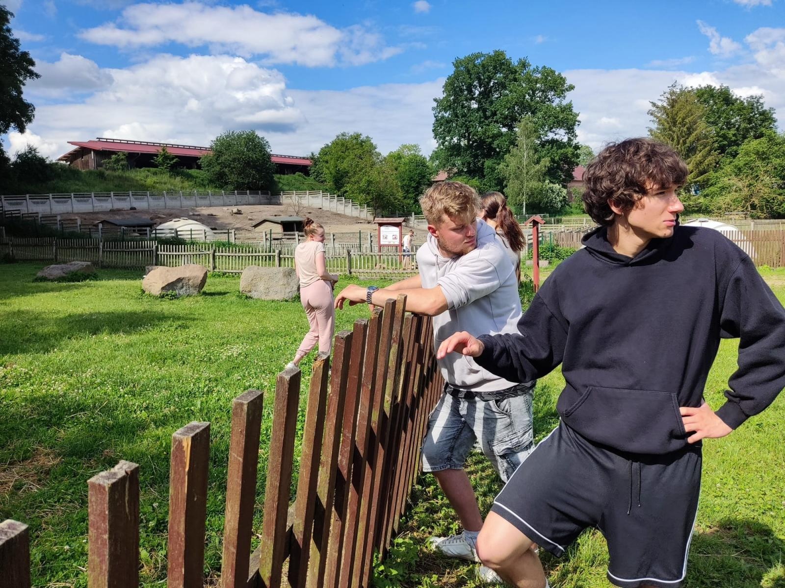 Zdjęcie w galerii na portalu naszraciborz.pl: Studenci Architektury ponownie na warsztatach ArchitEKO w Juchowie wiadomości z regionu