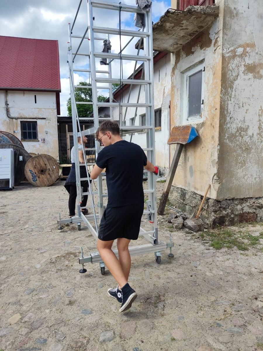 Zdjęcie w galerii na portalu naszraciborz.pl: Studenci Architektury ponownie na warsztatach ArchitEKO w Juchowie wiadomości z regionu