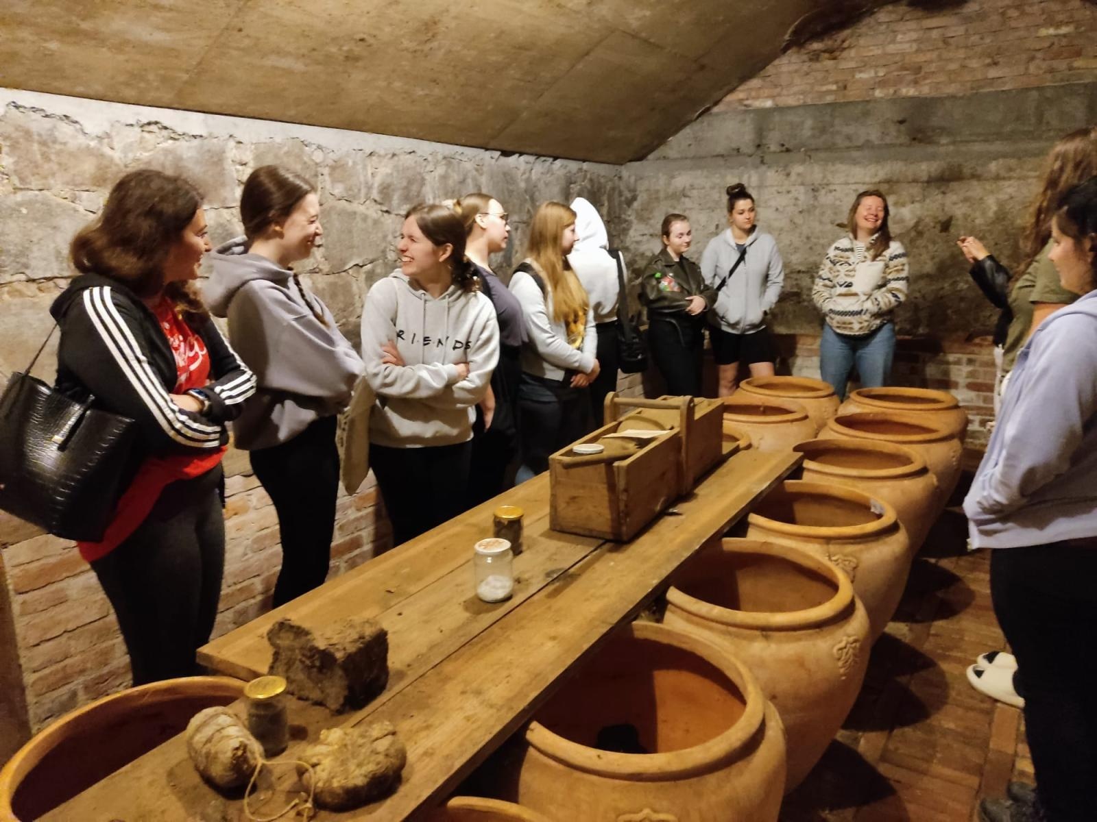 Zdjęcie w galerii na portalu naszraciborz.pl: Studenci Architektury ponownie na warsztatach ArchitEKO w Juchowie wiadomości z regionu