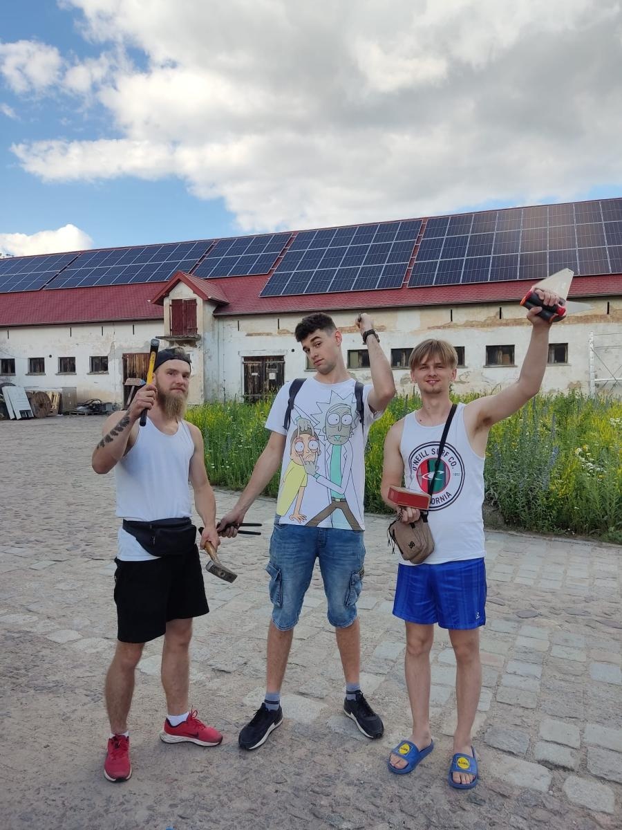 Zdjęcie w galerii na portalu naszraciborz.pl: Studenci Architektury ponownie na warsztatach ArchitEKO w Juchowie wiadomości z regionu