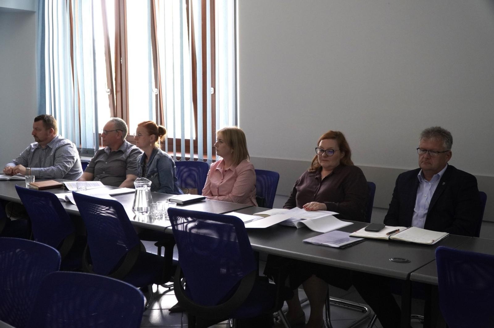 Zdjęcie w galerii na portalu naszraciborz.pl: Blue Velo. Spotkanie w raciborskim magistracie wiadomości z regionu