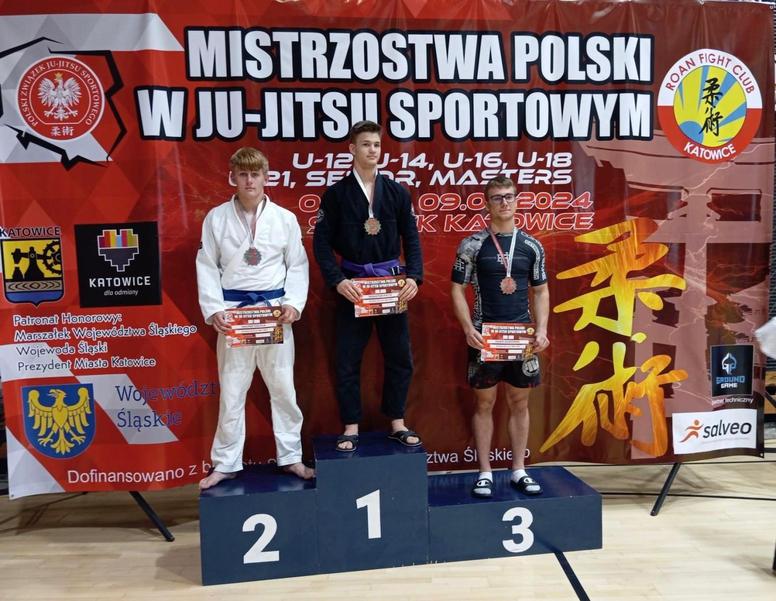 Zdjęcie w galerii na portalu naszraciborz.pl: Łamatorzy z medalami Mistrzostw Polski wiadomości z regionu