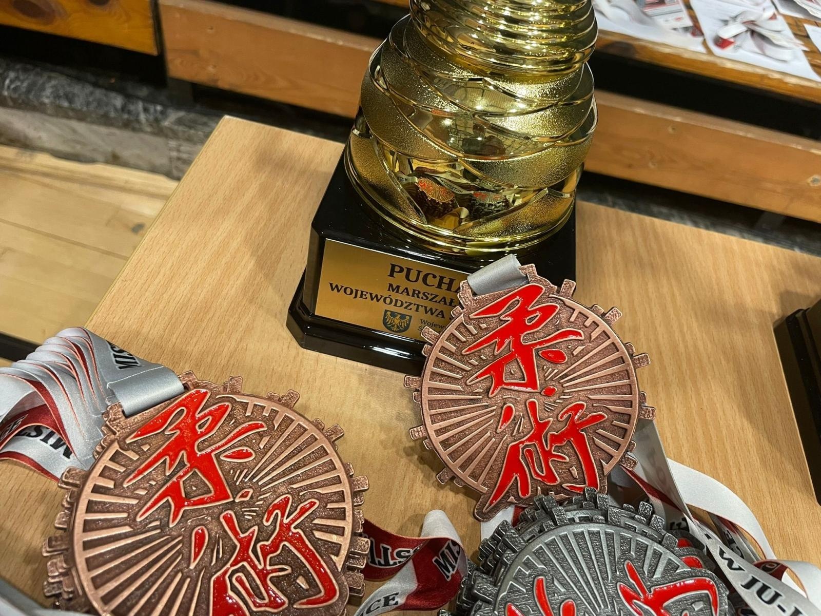 Zdjęcie w galerii na portalu naszraciborz.pl: Łamatorzy z medalami Mistrzostw Polski wiadomości z regionu