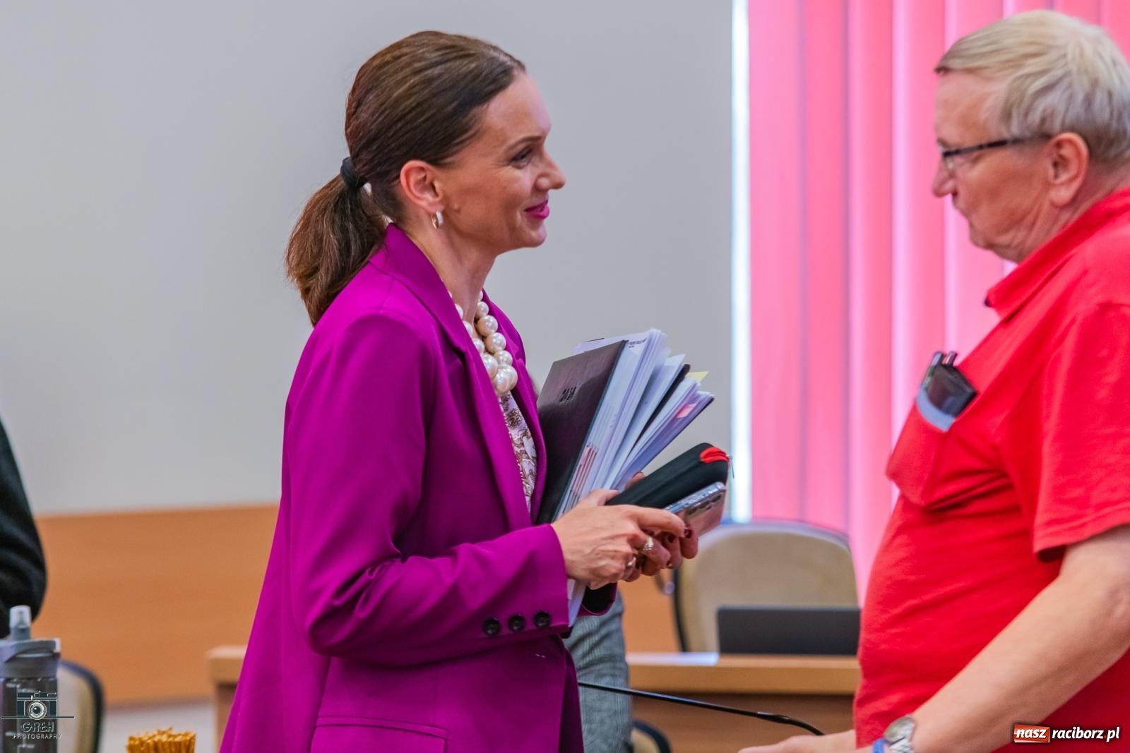 Zdjęcie w galerii na portalu naszraciborz.pl: Zamiast na oświetlenie kościoła, na podwyżki dla nauczycieli wiadomości z regionu