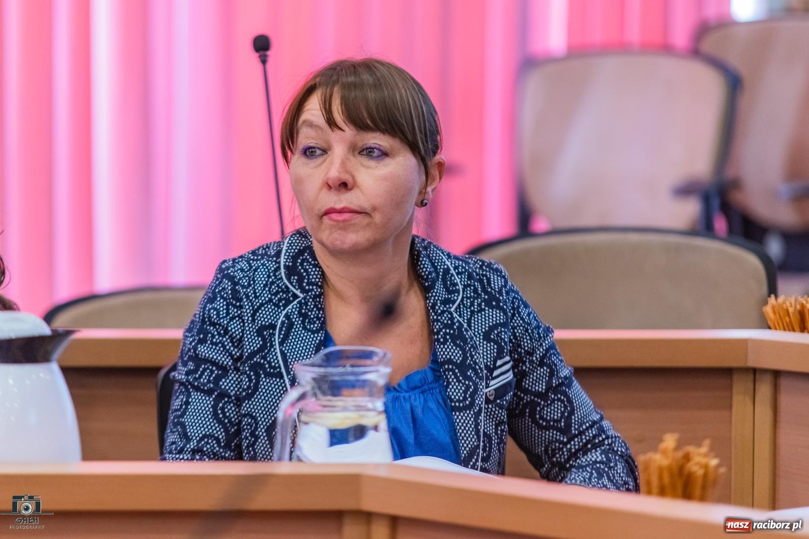 Zdjęcie w galerii na portalu naszraciborz.pl: Zamiast na oświetlenie kościoła, na podwyżki dla nauczycieli wiadomości z regionu