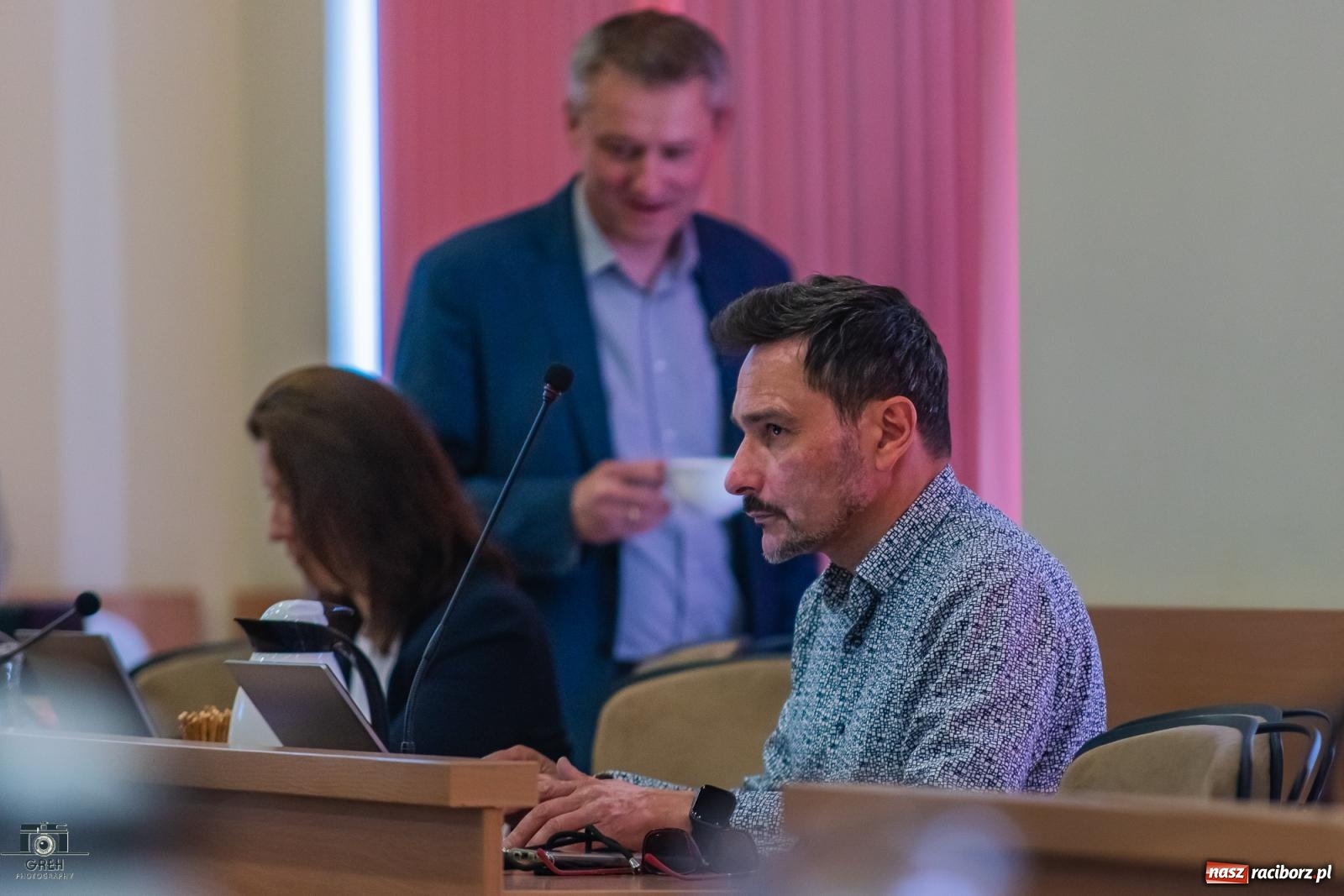 Zdjęcie w galerii na portalu naszraciborz.pl: Zamiast na oświetlenie kościoła, na podwyżki dla nauczycieli wiadomości z regionu