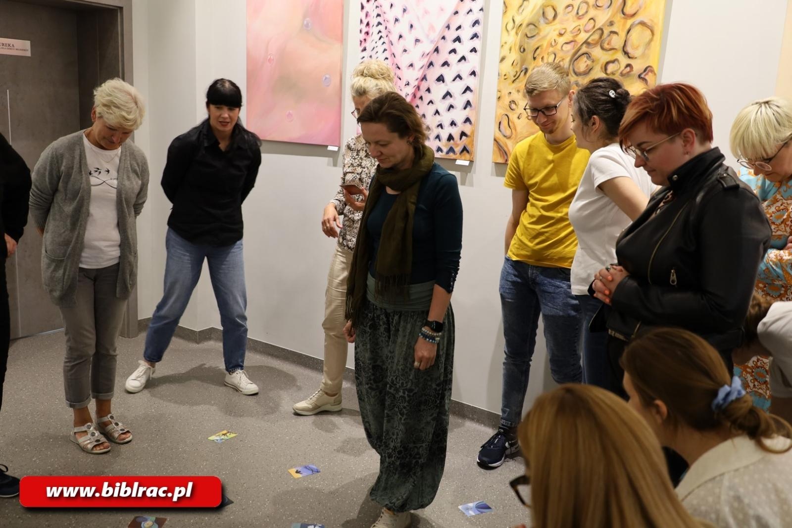 Zdjęcie w galerii na portalu naszraciborz.pl: Biblioteka z pasją: Patrycja Chomiczewska o sile nawyków wiadomości z regionu