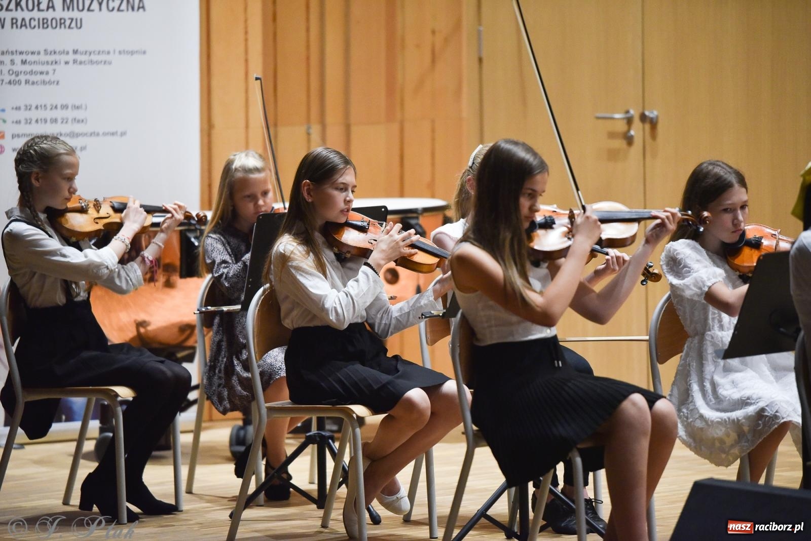 Zdjęcie w galerii na portalu naszraciborz.pl: Koncert Letni w raciborskiej szkole muzycznej wiadomości z regionu