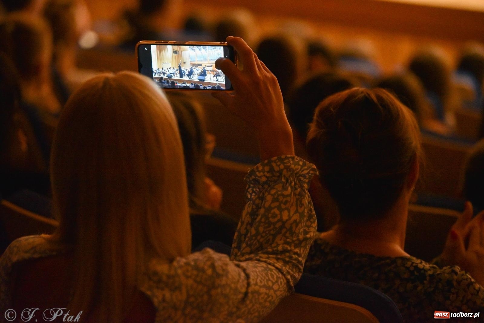 Zdjęcie w galerii na portalu naszraciborz.pl: Koncert Letni w raciborskiej szkole muzycznej wiadomości z regionu