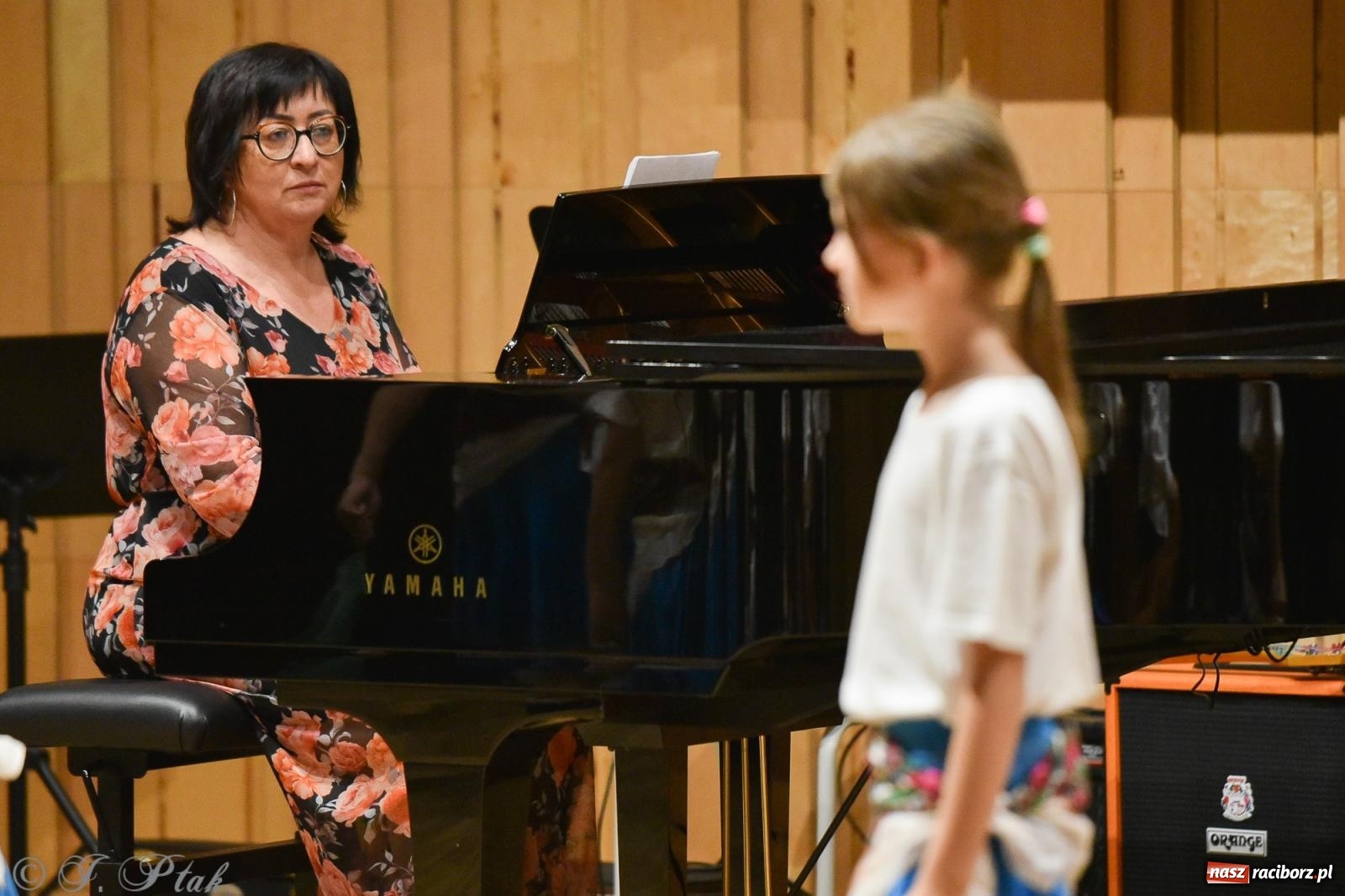Zdjęcie w galerii na portalu naszraciborz.pl: Koncert Letni w raciborskiej szkole muzycznej wiadomości z regionu