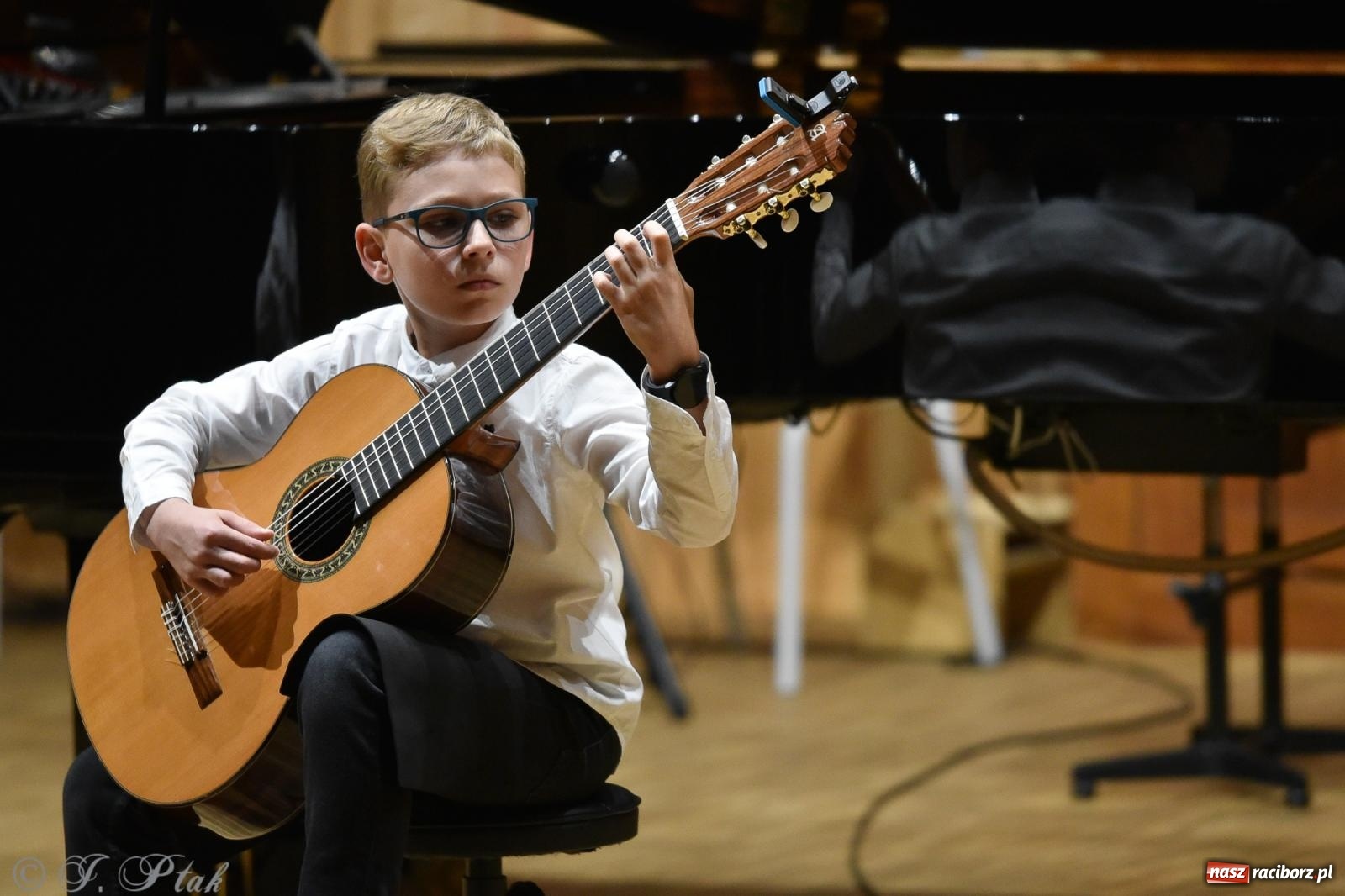 Zdjęcie w galerii na portalu naszraciborz.pl: Koncert Letni w raciborskiej szkole muzycznej wiadomości z regionu