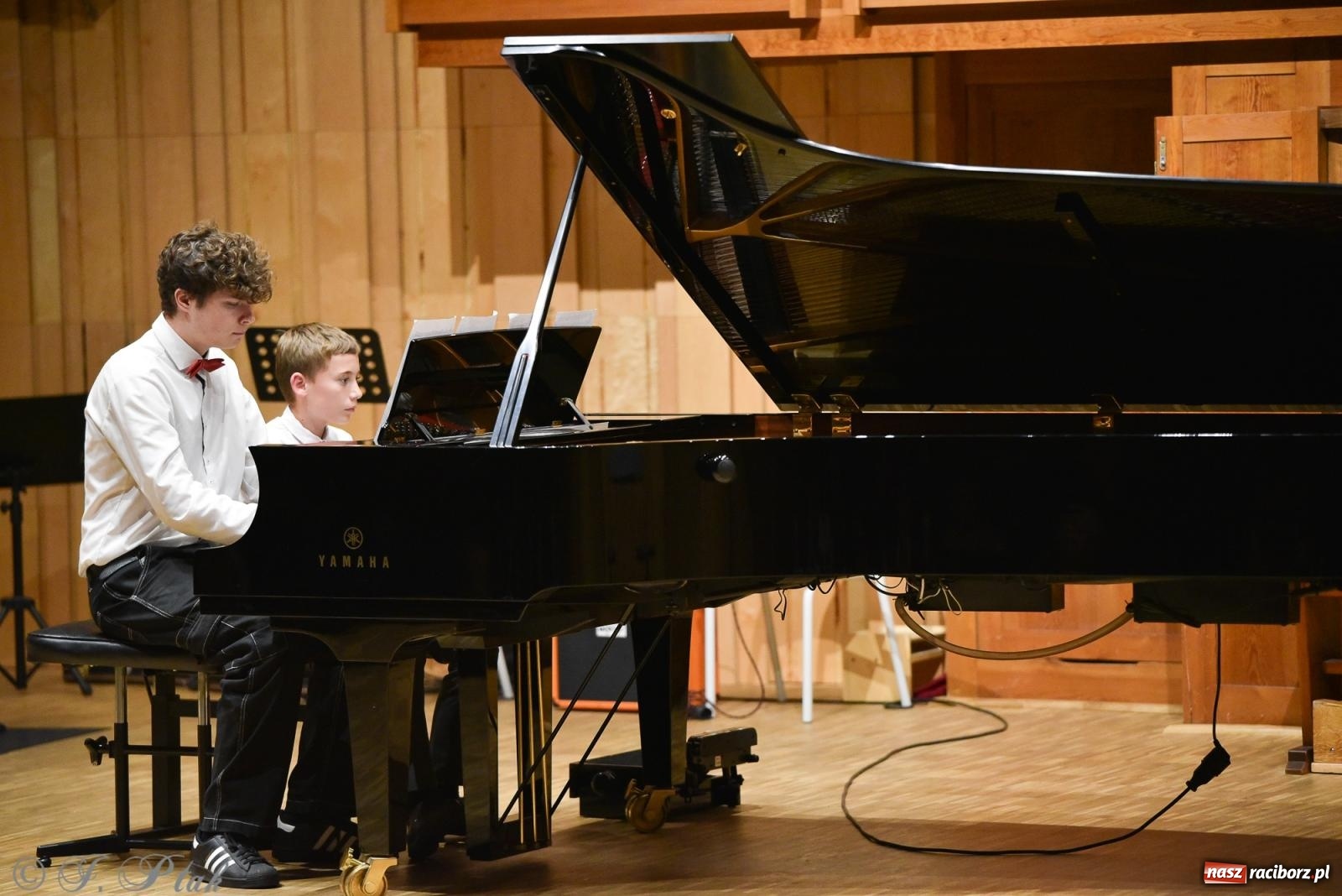 Zdjęcie w galerii na portalu naszraciborz.pl: Koncert Letni w raciborskiej szkole muzycznej wiadomości z regionu