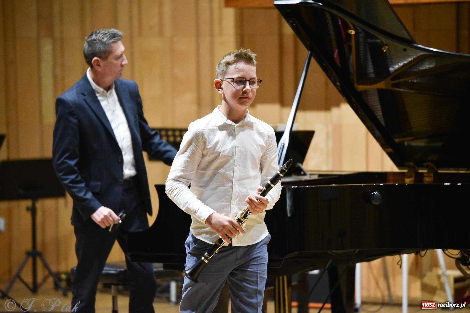 Zdjęcie w galerii na portalu naszraciborz.pl: Koncert Letni w raciborskiej szkole muzycznej wiadomości z regionu