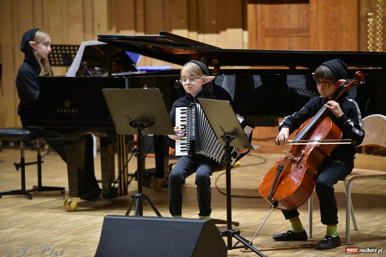Zdjęcie w galerii na portalu naszraciborz.pl: Koncert Letni w raciborskiej szkole muzycznej wiadomości z regionu