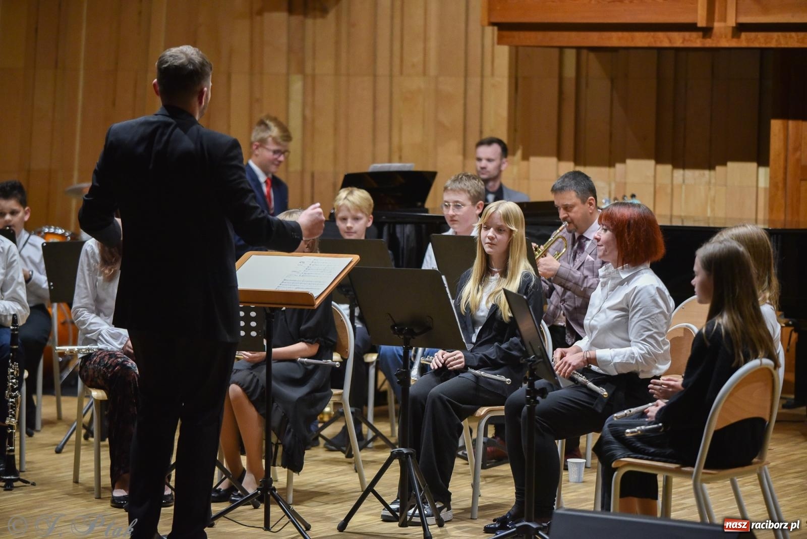 Zdjęcie w galerii na portalu naszraciborz.pl: Koncert Letni w raciborskiej szkole muzycznej wiadomości z regionu