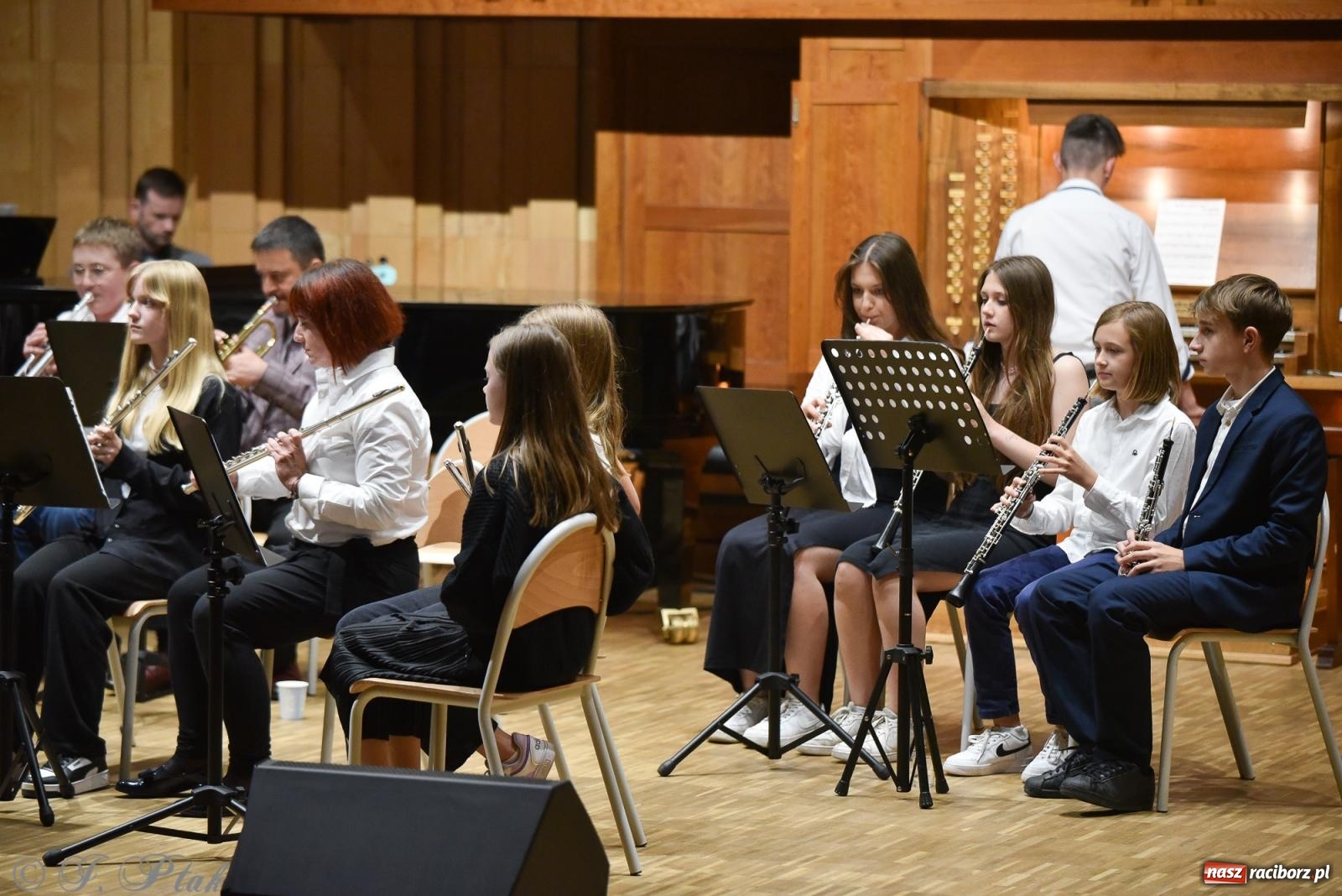 Zdjęcie w galerii na portalu naszraciborz.pl: Koncert Letni w raciborskiej szkole muzycznej wiadomości z regionu