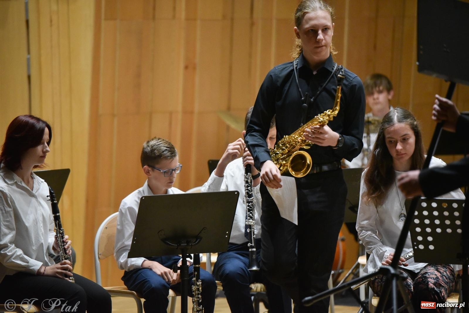 Zdjęcie w galerii na portalu naszraciborz.pl: Koncert Letni w raciborskiej szkole muzycznej wiadomości z regionu