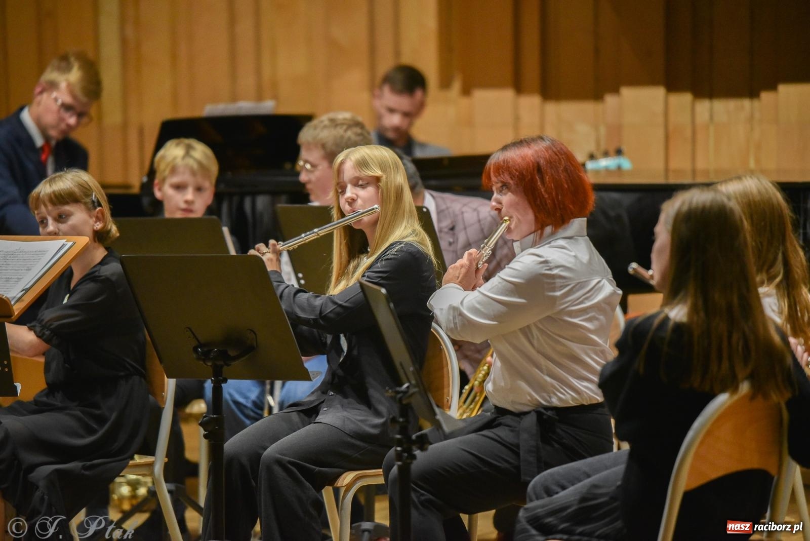 Zdjęcie w galerii na portalu naszraciborz.pl: Koncert Letni w raciborskiej szkole muzycznej wiadomości z regionu