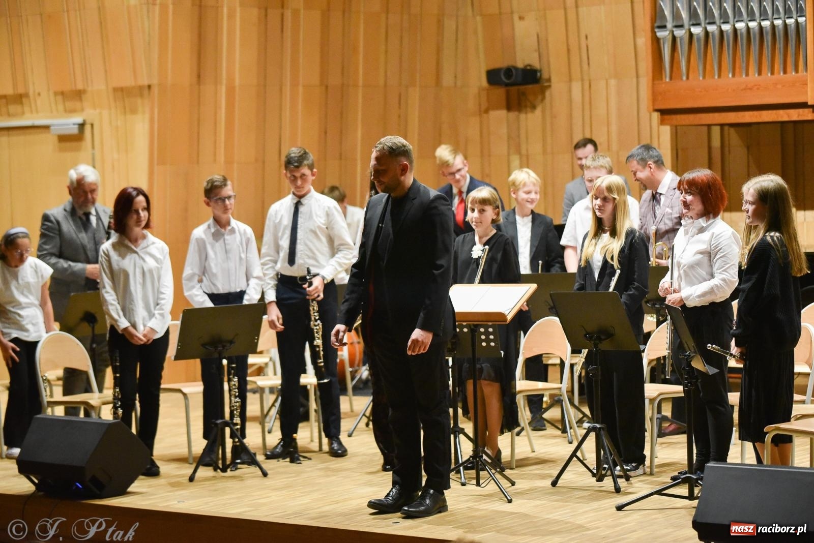 Zdjęcie w galerii na portalu naszraciborz.pl: Koncert Letni w raciborskiej szkole muzycznej wiadomości z regionu