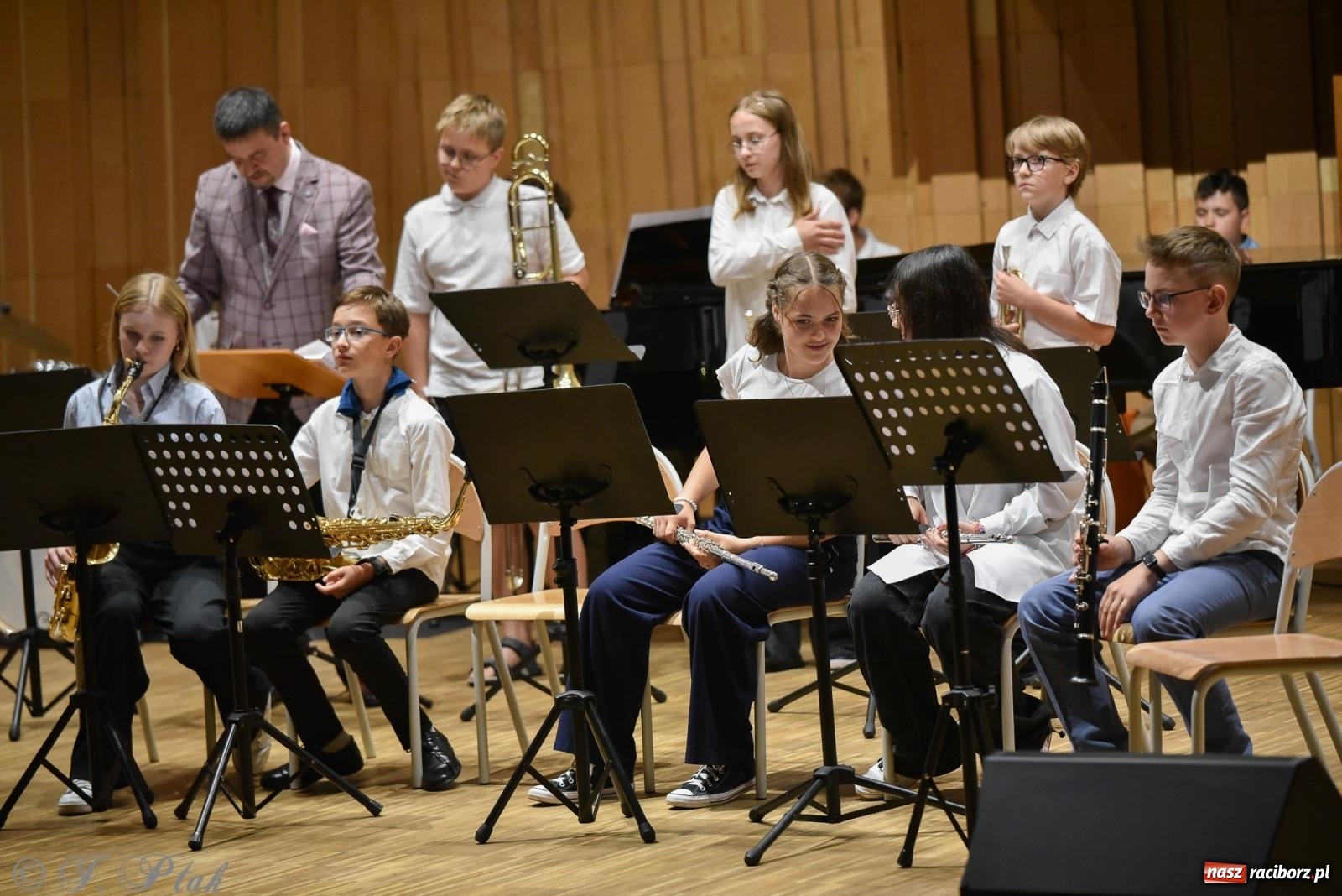Zdjęcie w galerii na portalu naszraciborz.pl: Koncert Letni w raciborskiej szkole muzycznej wiadomości z regionu