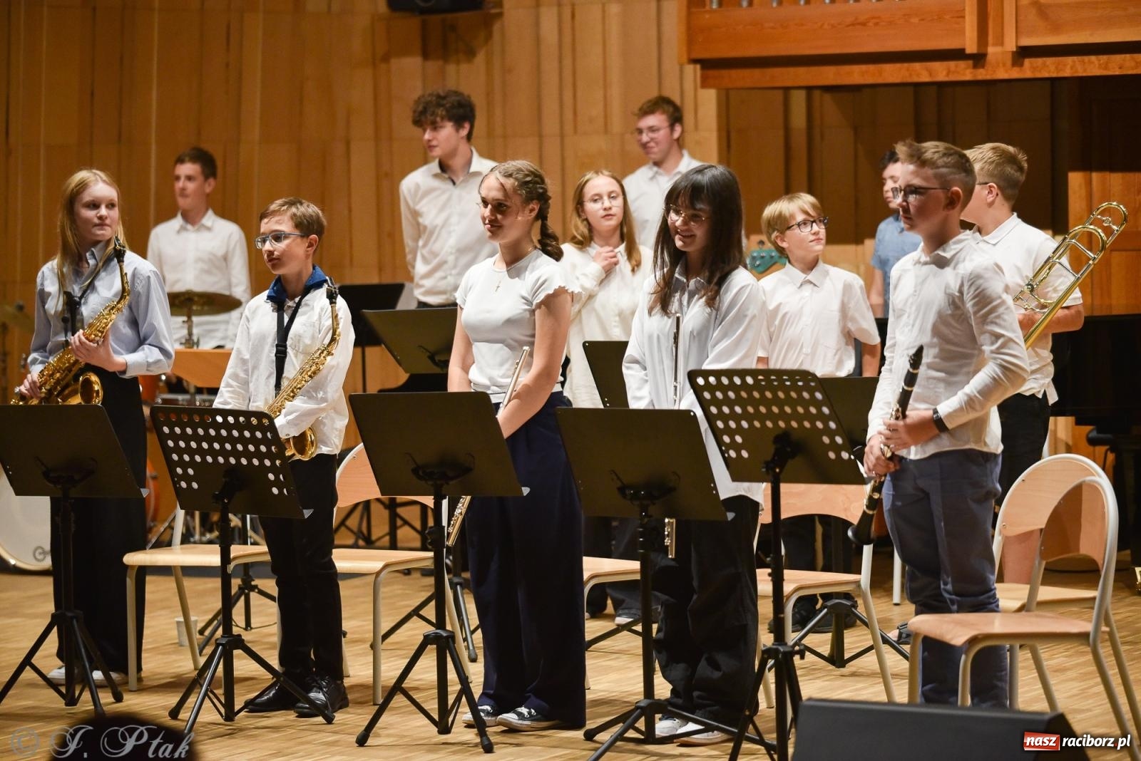 Zdjęcie w galerii na portalu naszraciborz.pl: Koncert Letni w raciborskiej szkole muzycznej wiadomości z regionu