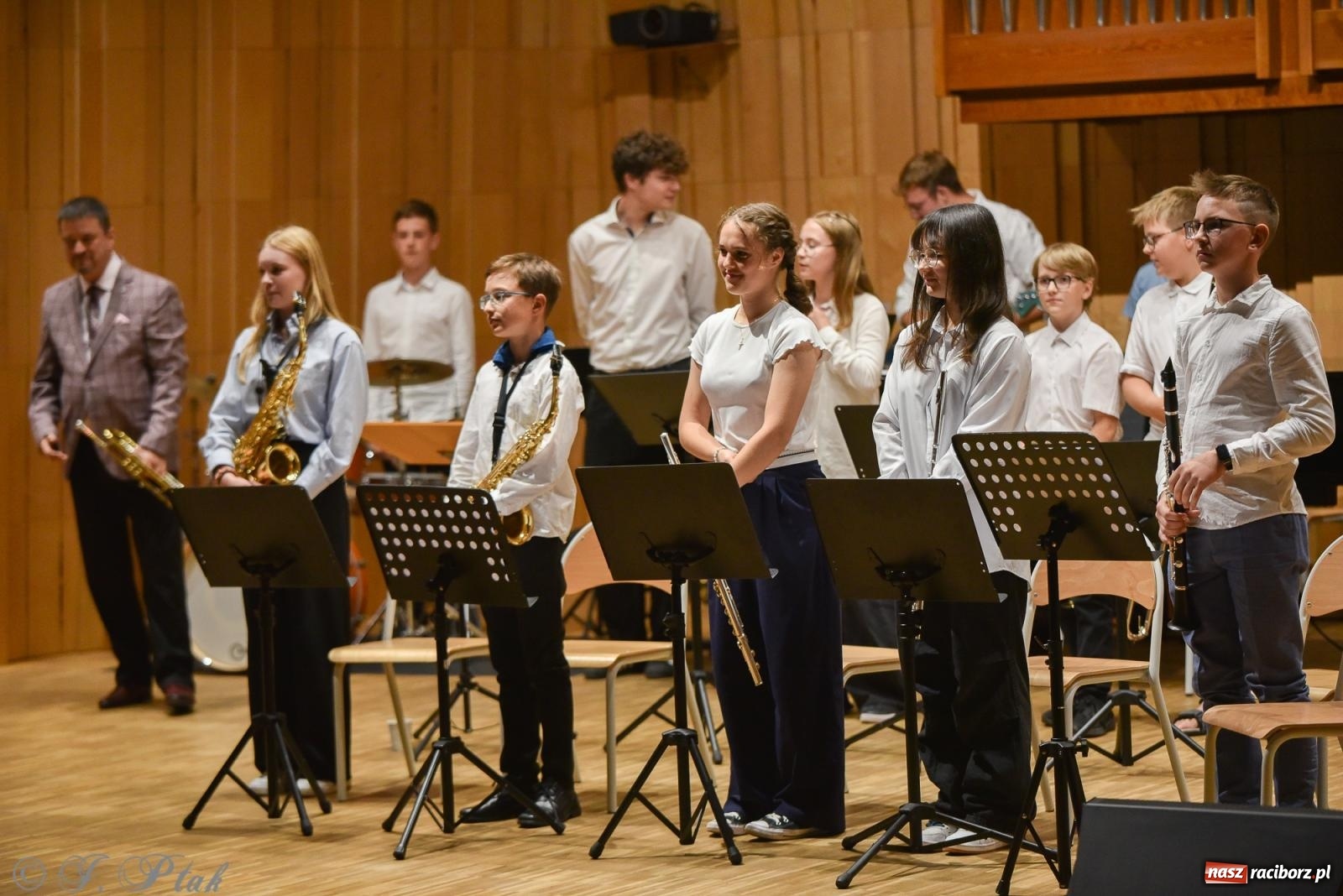 Zdjęcie w galerii na portalu naszraciborz.pl: Koncert Letni w raciborskiej szkole muzycznej wiadomości z regionu