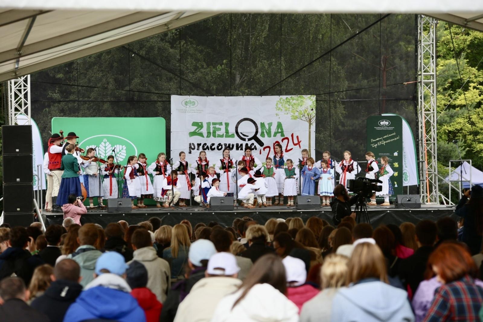 Zdjęcie w galerii na portalu naszraciborz.pl: Jubileusz 10. edycji Konkursu Zielona Pracownia. Wsparcie dla szkół z Raciborza wiadomości z regionu