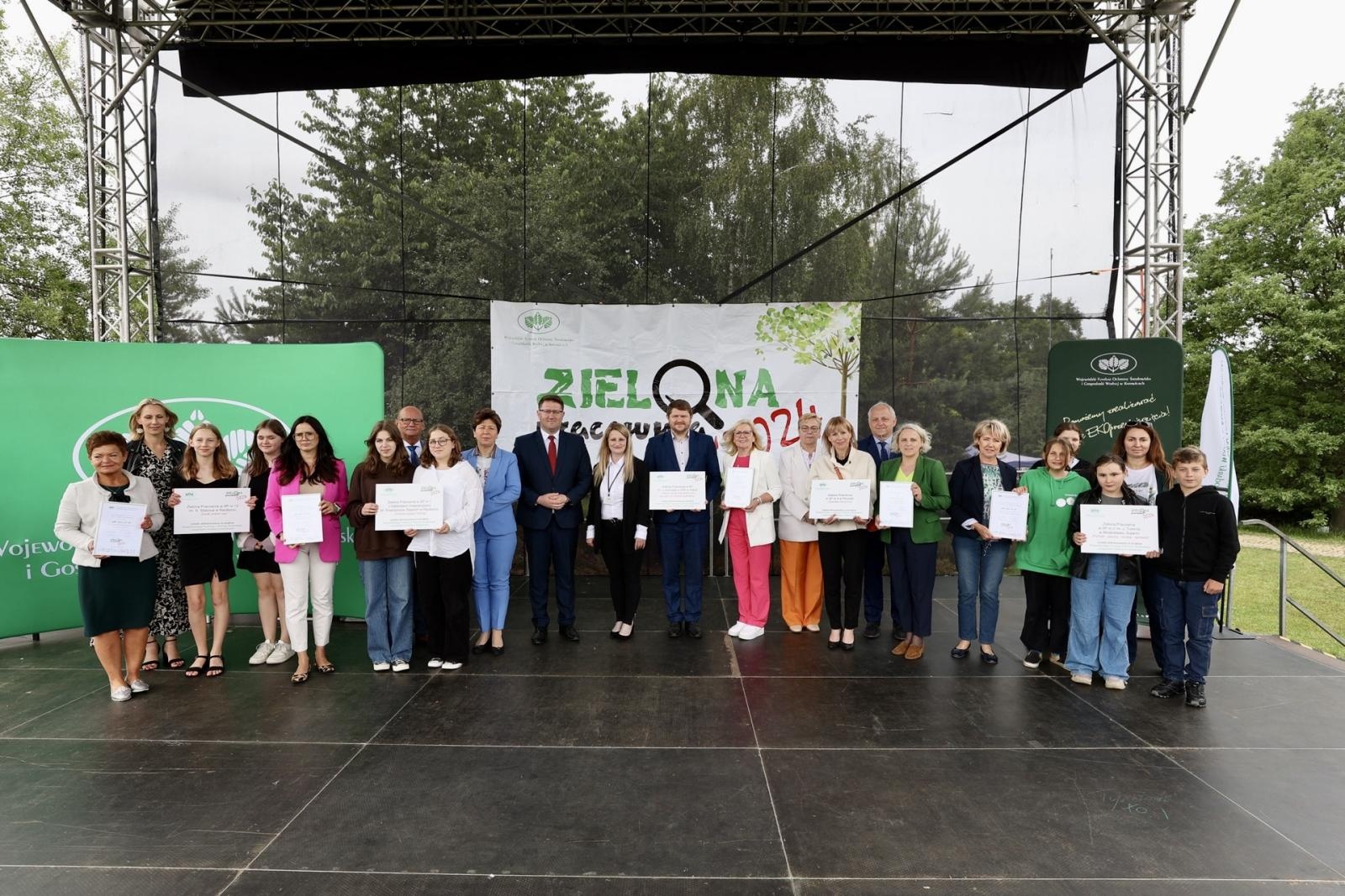Zdjęcie w galerii na portalu naszraciborz.pl: Jubileusz 10. edycji Konkursu Zielona Pracownia. Wsparcie dla szkół z Raciborza wiadomości z regionu