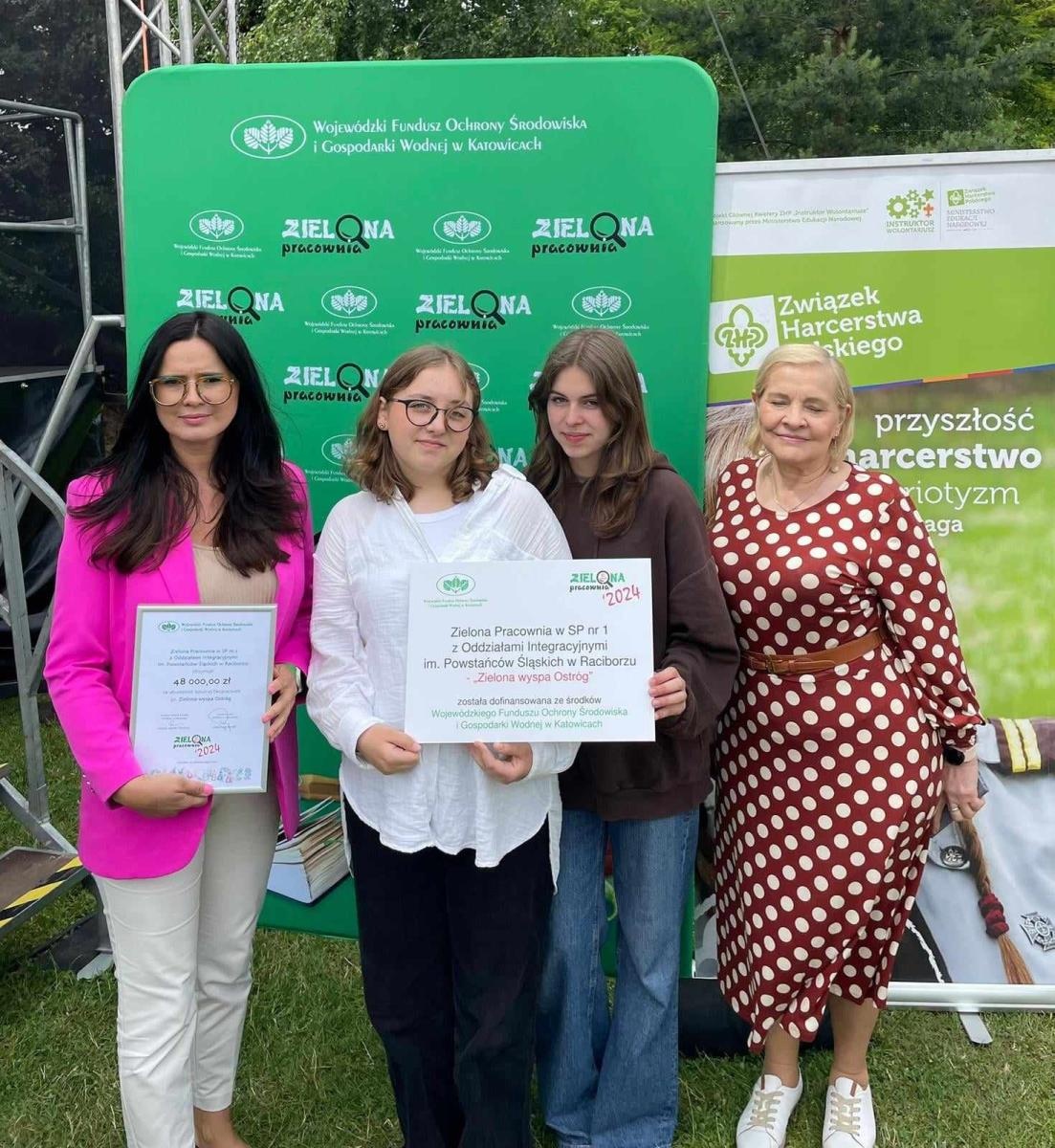 Zdjęcie w galerii na portalu naszraciborz.pl: Jubileusz 10. edycji Konkursu Zielona Pracownia. Wsparcie dla szkół z Raciborza wiadomości z regionu