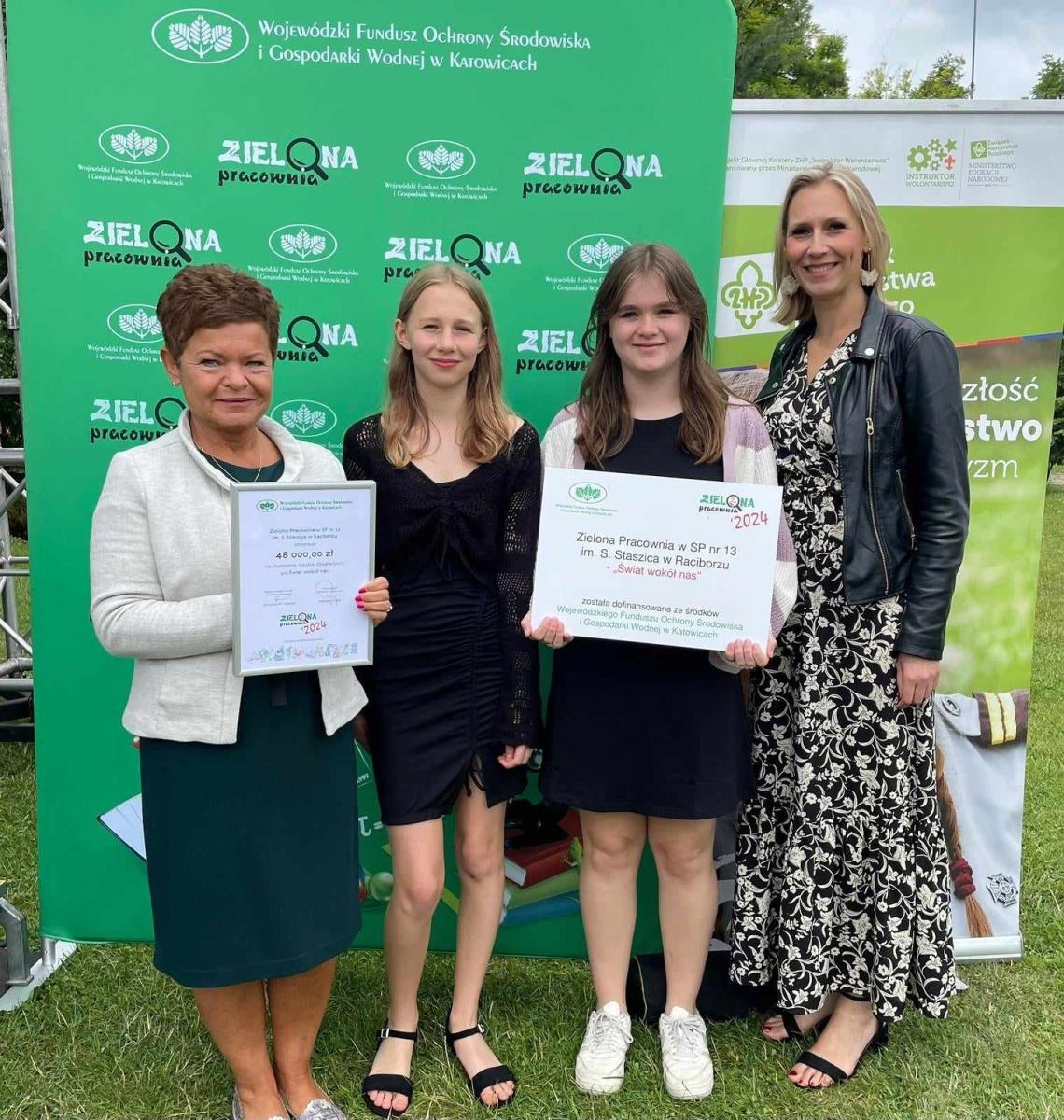 Zdjęcie w galerii na portalu naszraciborz.pl: Jubileusz 10. edycji Konkursu Zielona Pracownia. Wsparcie dla szkół z Raciborza wiadomości z regionu