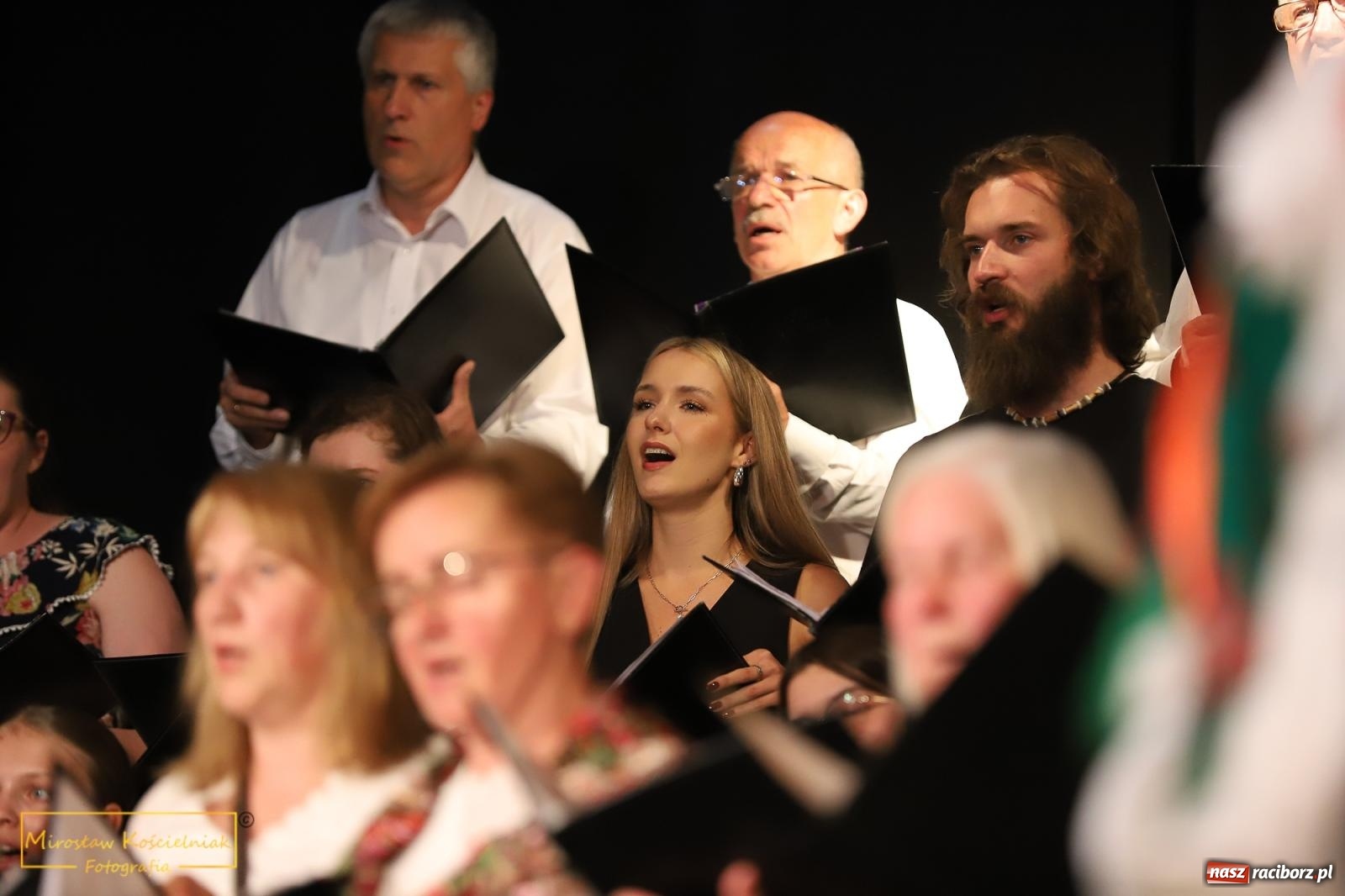 Zdjęcie w galerii na portalu naszraciborz.pl: Tańce i pieśni. Trojok Śląski w Strzesze [FOTO i WIDEO] wiadomości z regionu