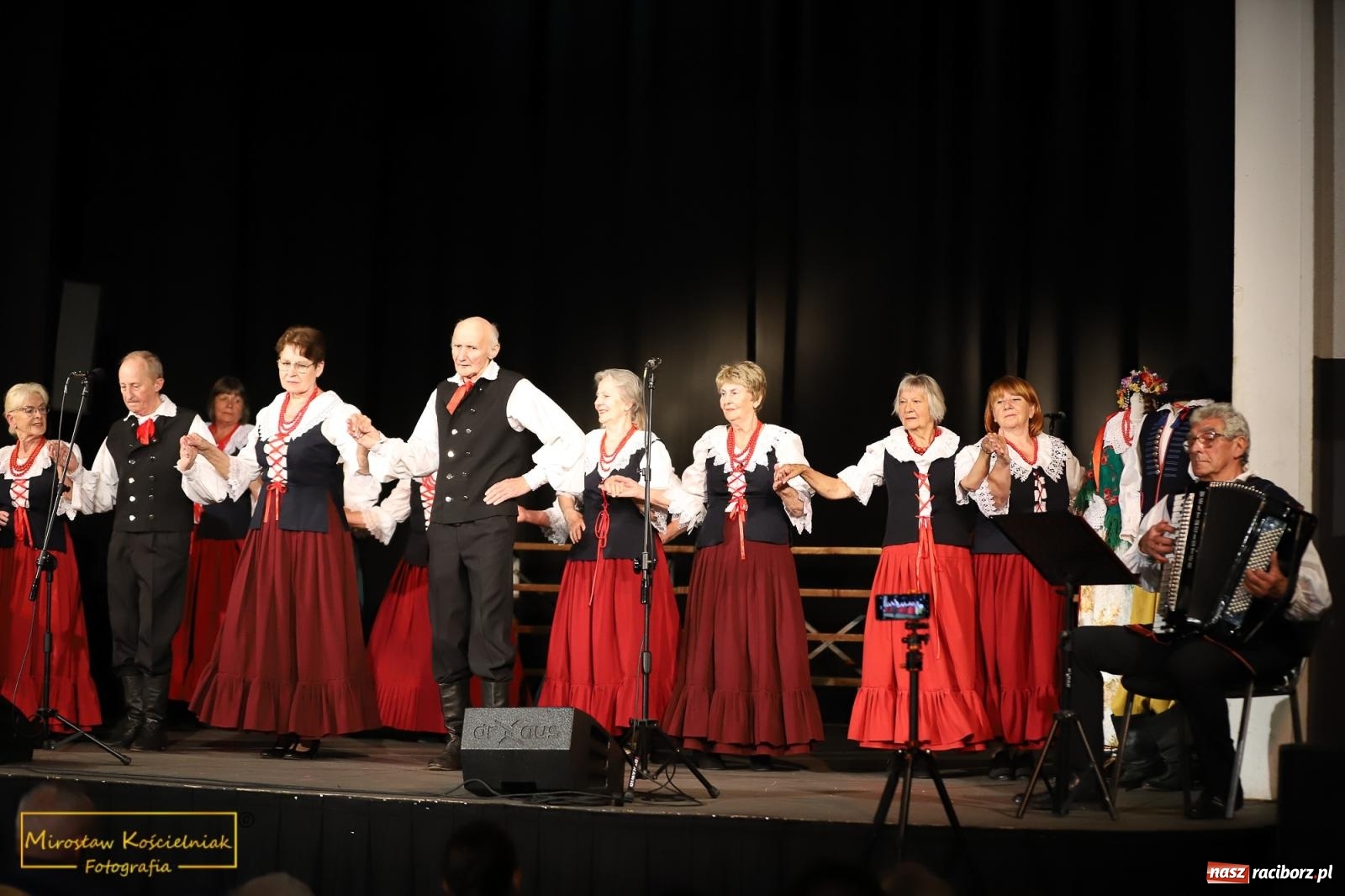 Zdjęcie w galerii na portalu naszraciborz.pl: Tańce i pieśni. Trojok Śląski w Strzesze [FOTO i WIDEO] wiadomości z regionu