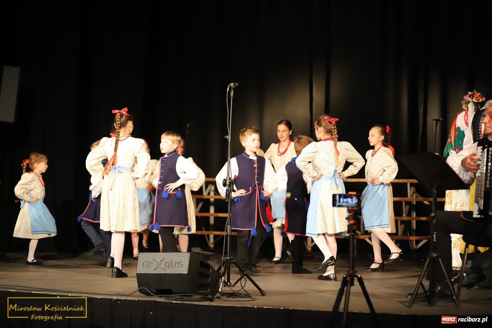 Zdjęcie w galerii na portalu naszraciborz.pl: Tańce i pieśni. Trojok Śląski w Strzesze [FOTO i WIDEO] wiadomości z regionu